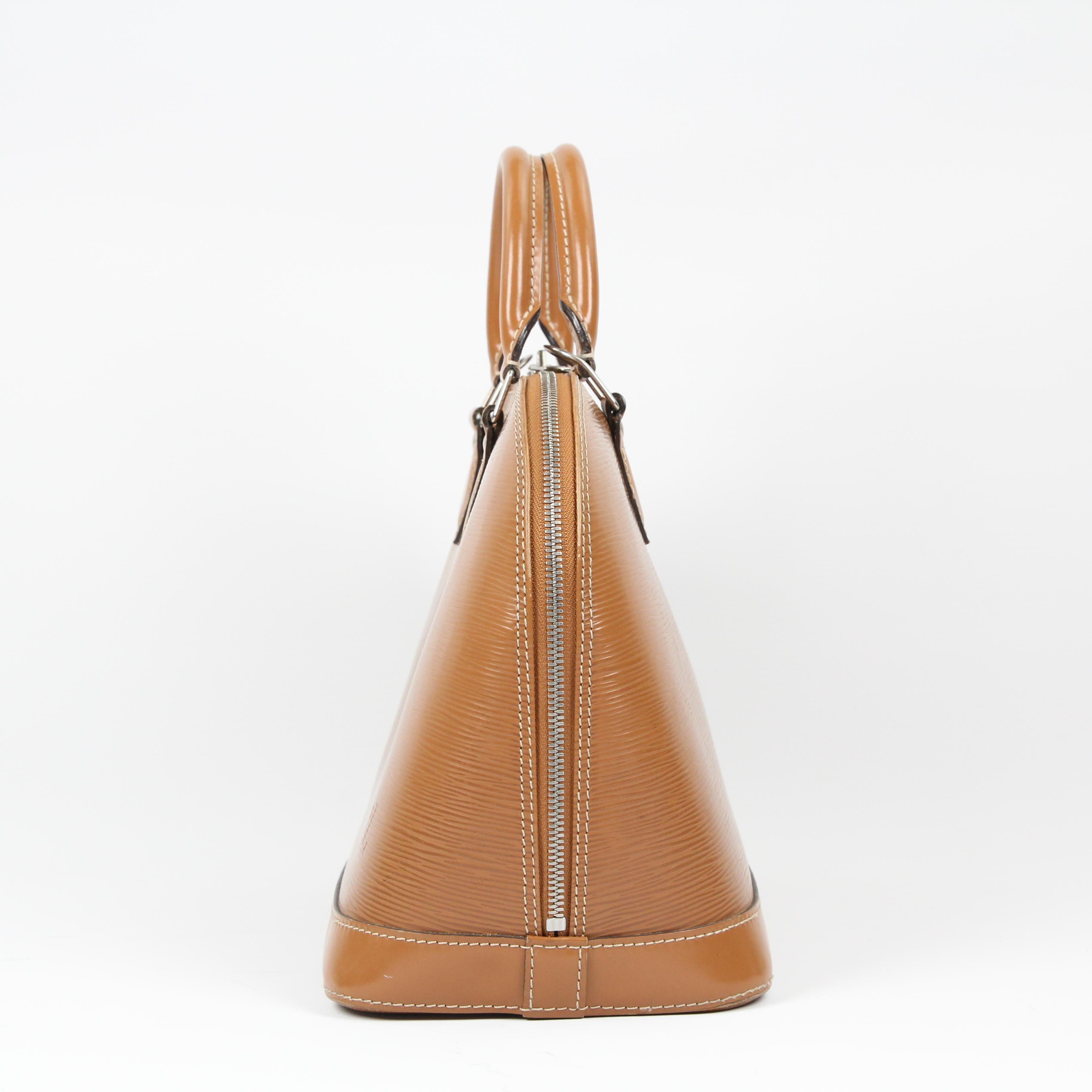 Louis Vuitton Alma leather handbag For Sale 3