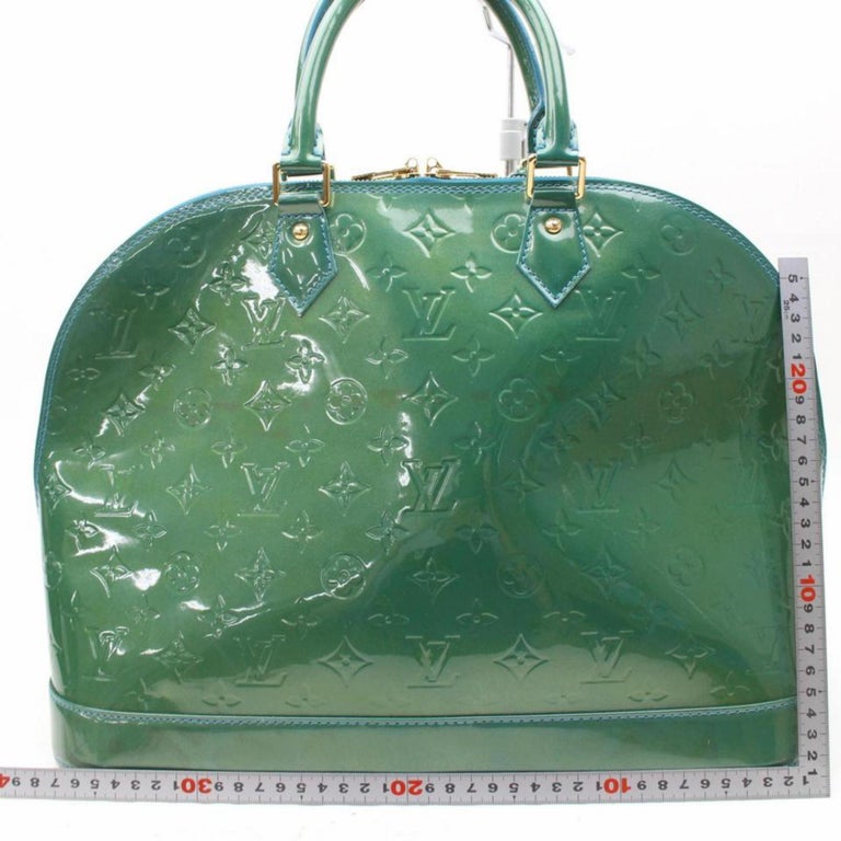 Alma patent leather handbag Louis Vuitton Green in Patent leather
