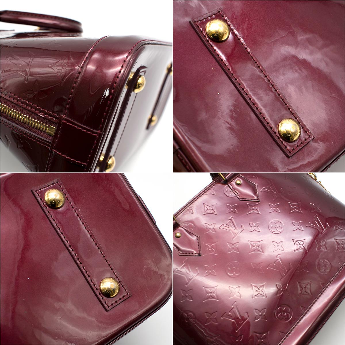 Louis Vuitton Alma PM Leather Bag W/ Tapage Charm	 In Excellent Condition In London, GB