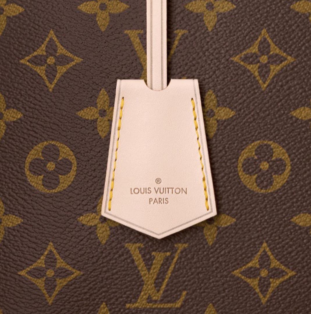 Women's or Men's Louis Vuitton Alma PM Material Monogram Canvas  For Sale