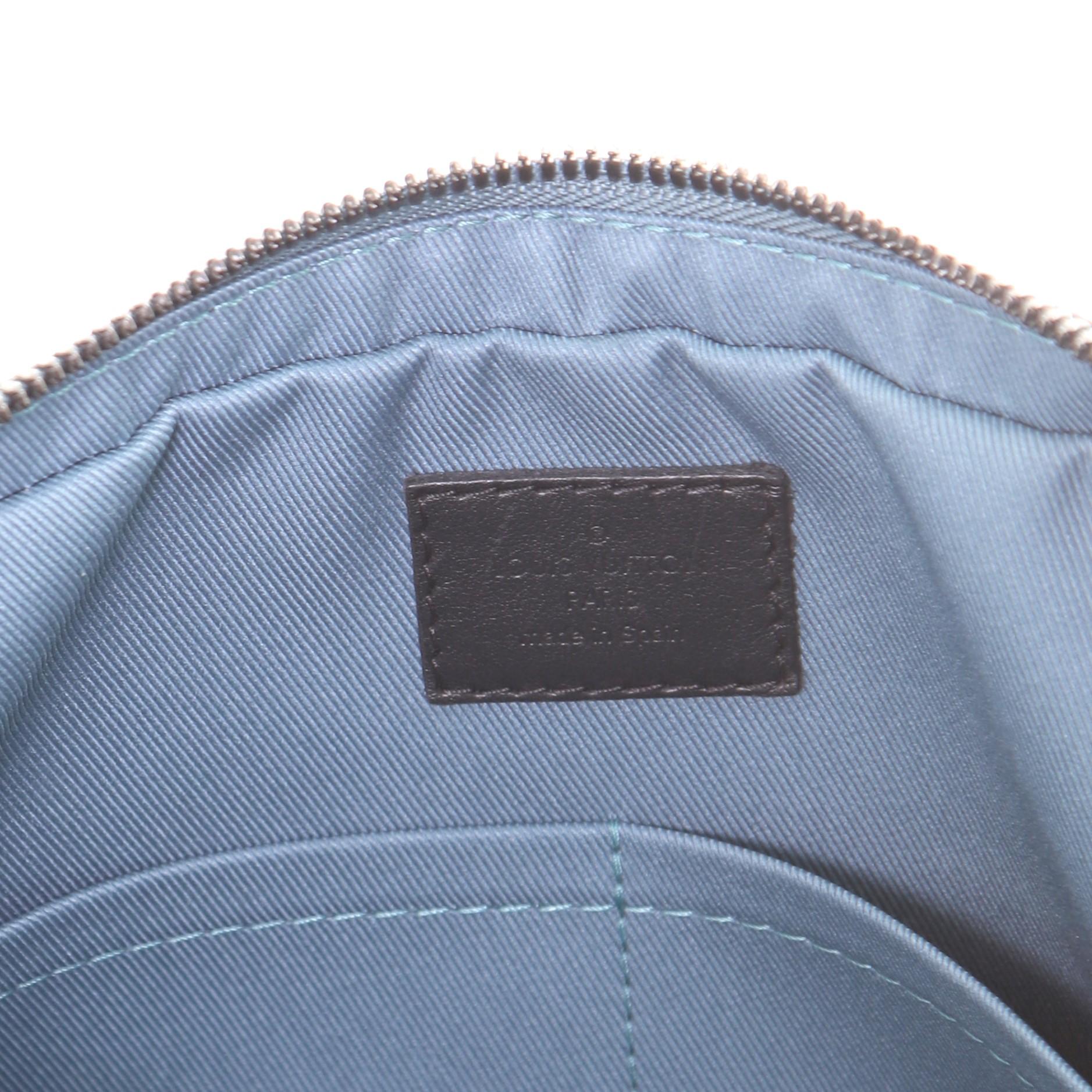 Louis Vuitton Alpha Messenger Bag Damier Graphite 2