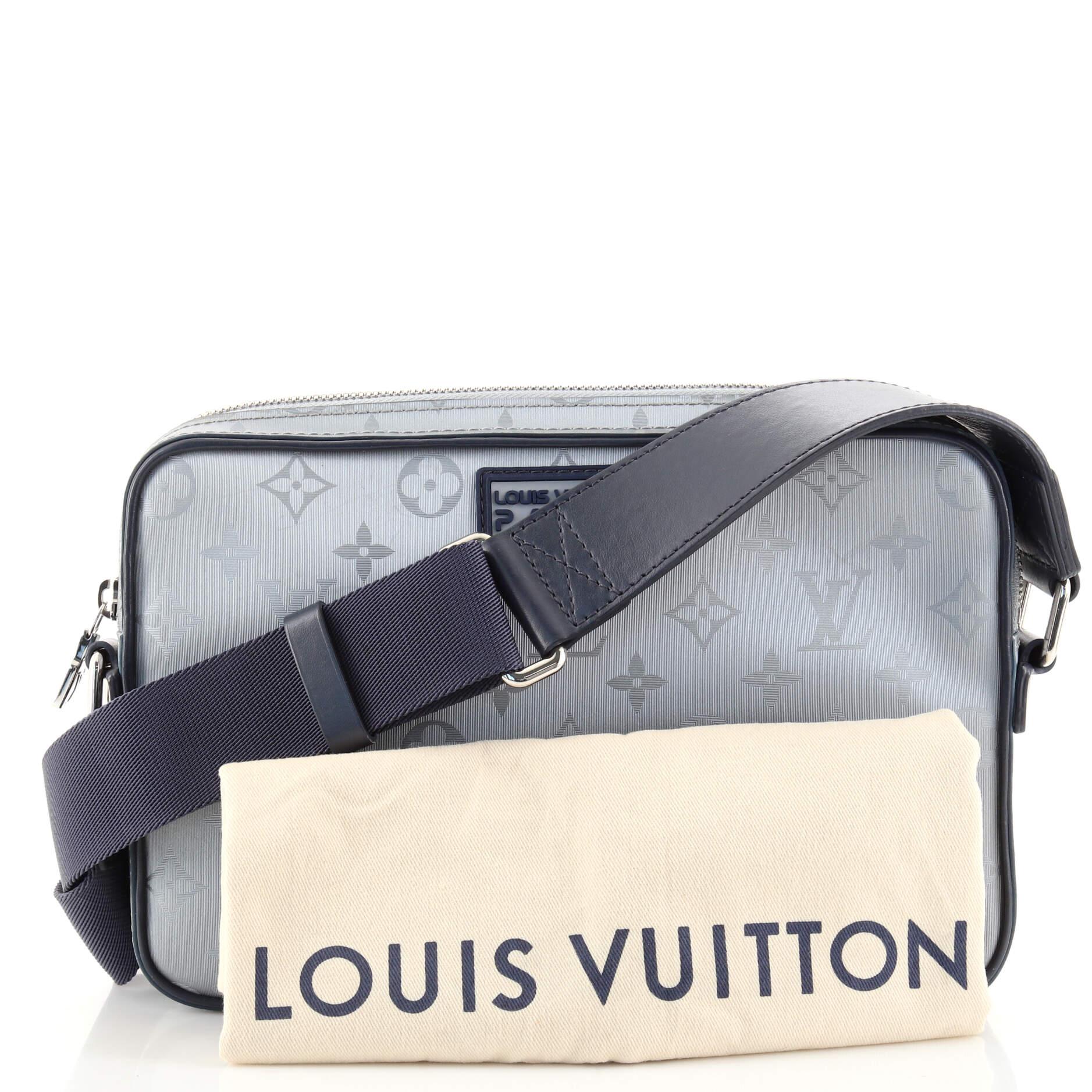 LOUIS VUITTON Monogram Alpha Messenger Satellite Silver 1232085