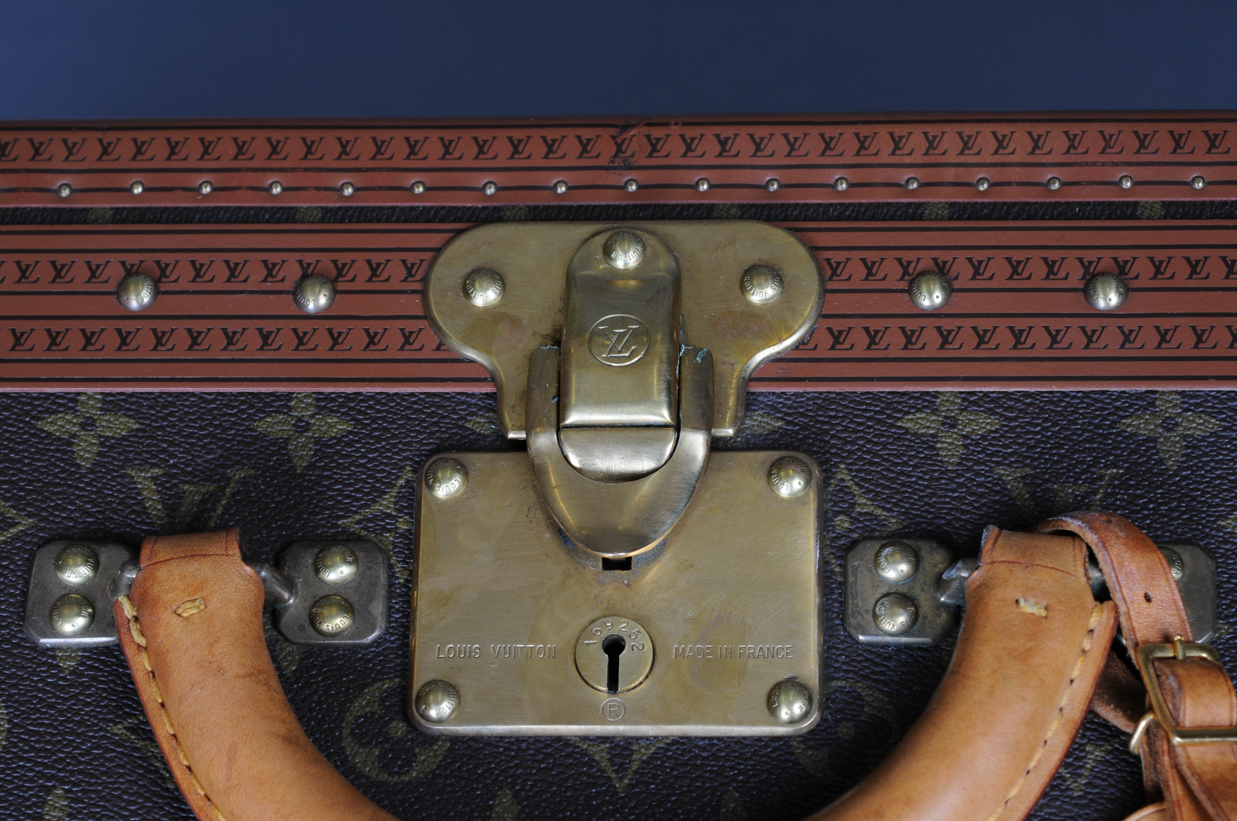 Louis Vuitton Alzer Suitcase 80s, 75s, 70s, Eifel Tower  For Sale 13