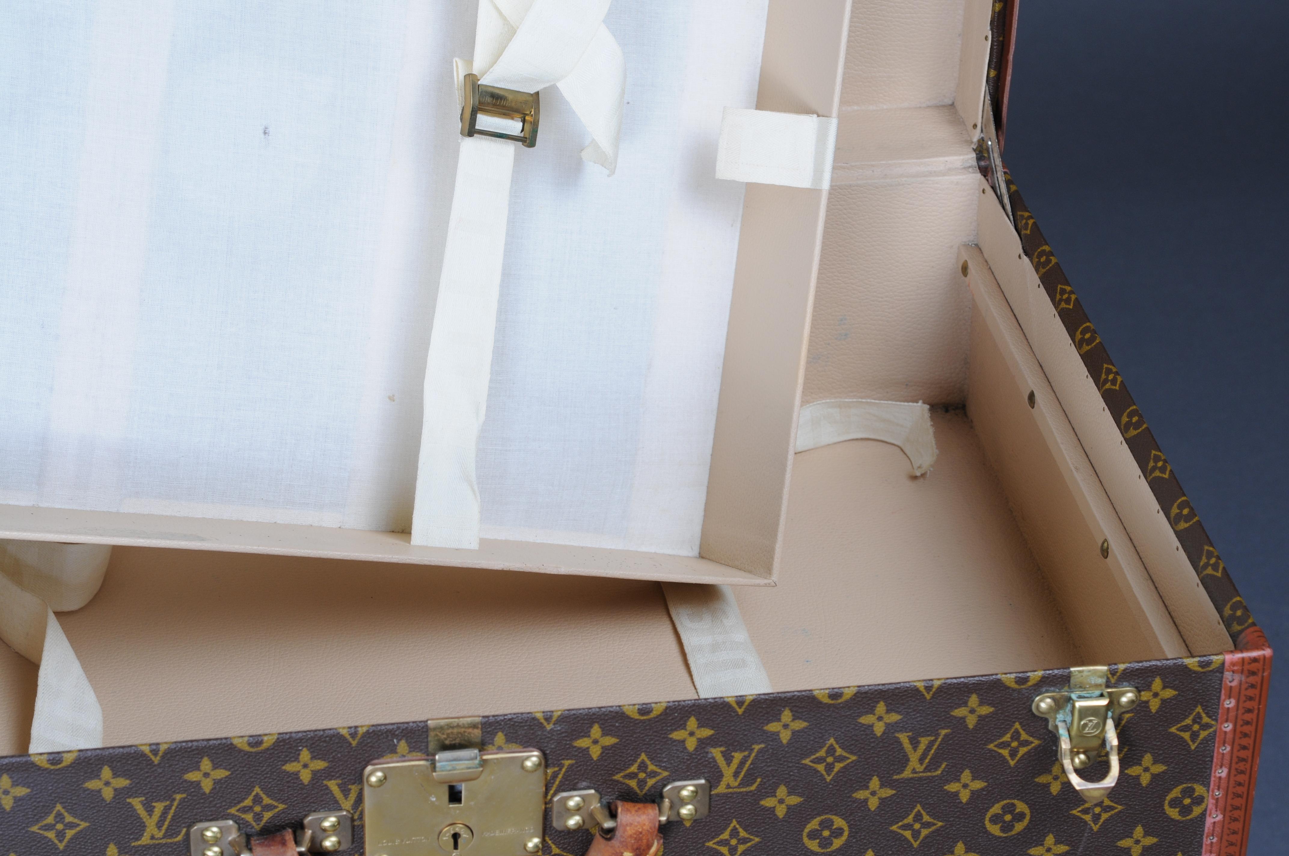 Women's or Men's Louis Vuitton Alzer Suitcase 80s, 75s, 70s, Eifel Tower  For Sale