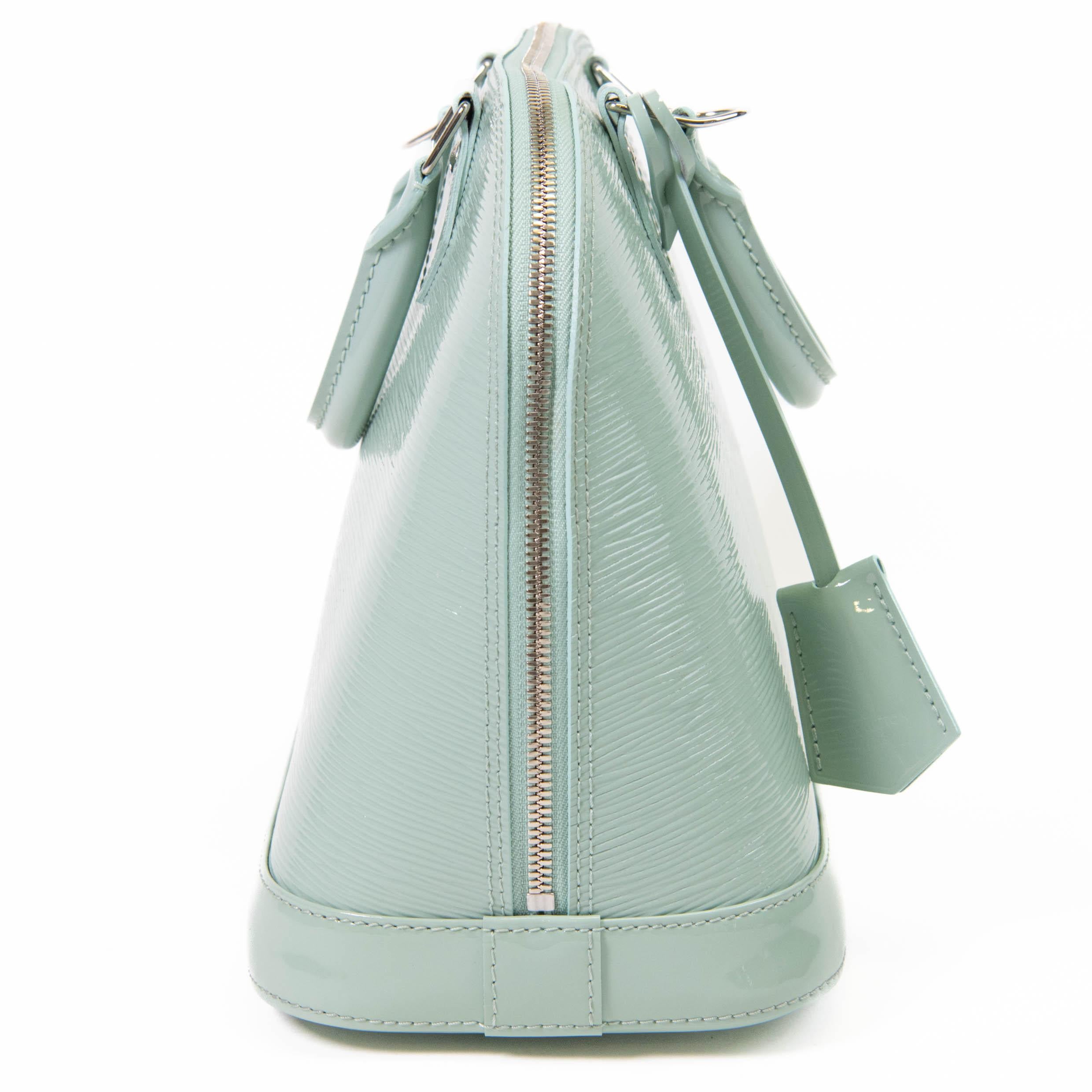Louis Vuitton Amande Green Epi Electric Leather Alma MM 2