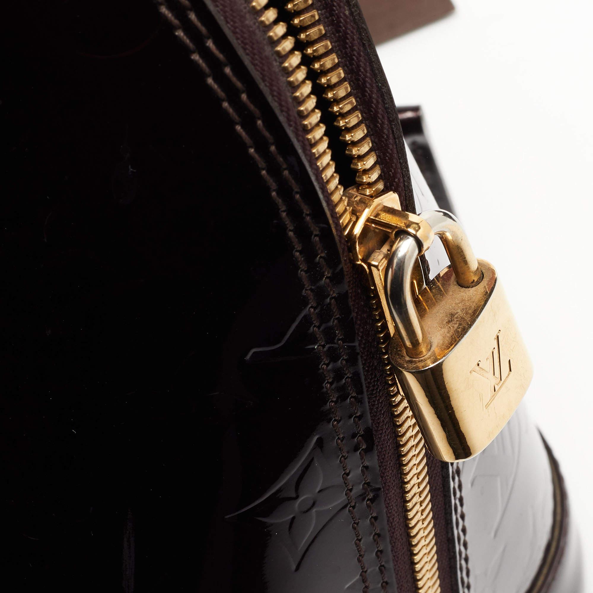 Louis Vuitton Amarante Monogram Vernis Alma PM Bag For Sale 1