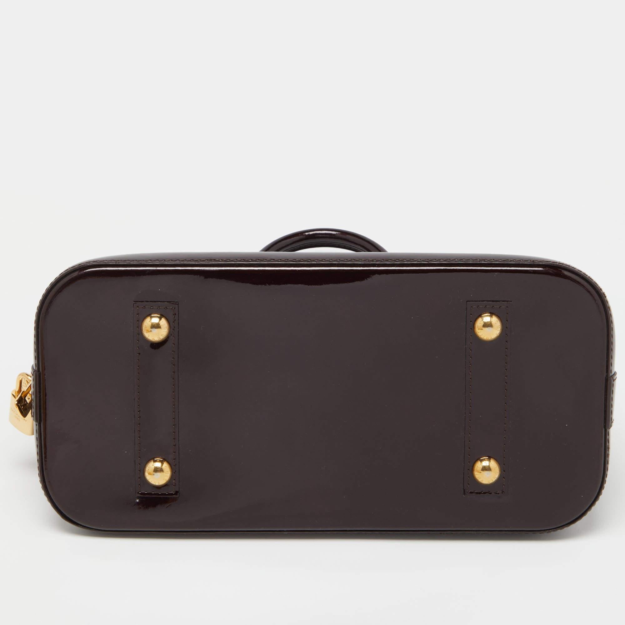 Louis Vuitton Amarante Monogram Vernis Alma PM Bag For Sale 2