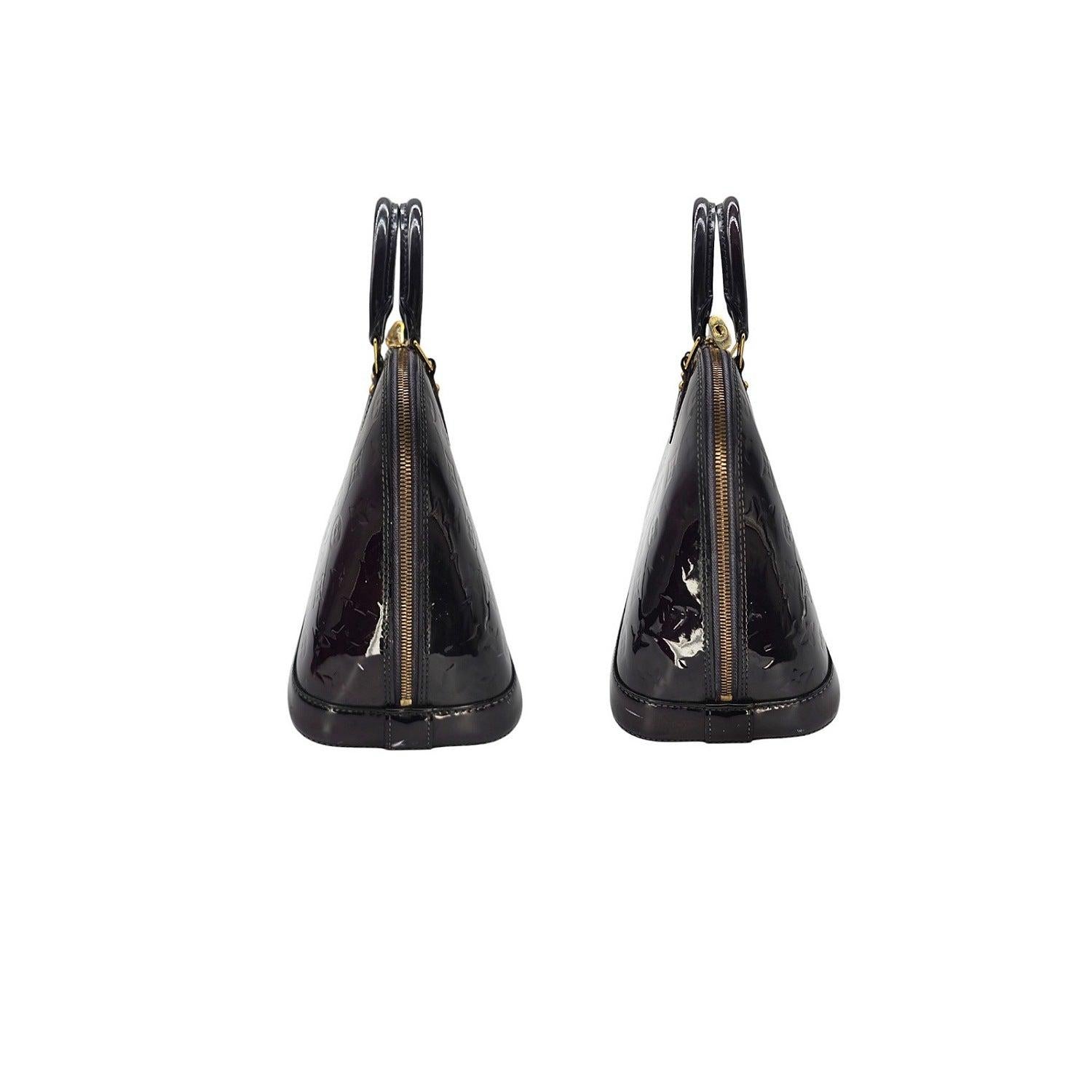 Louis Vuitton Amarante Monogram Vernis Alma PM In Good Condition For Sale In Scottsdale, AZ