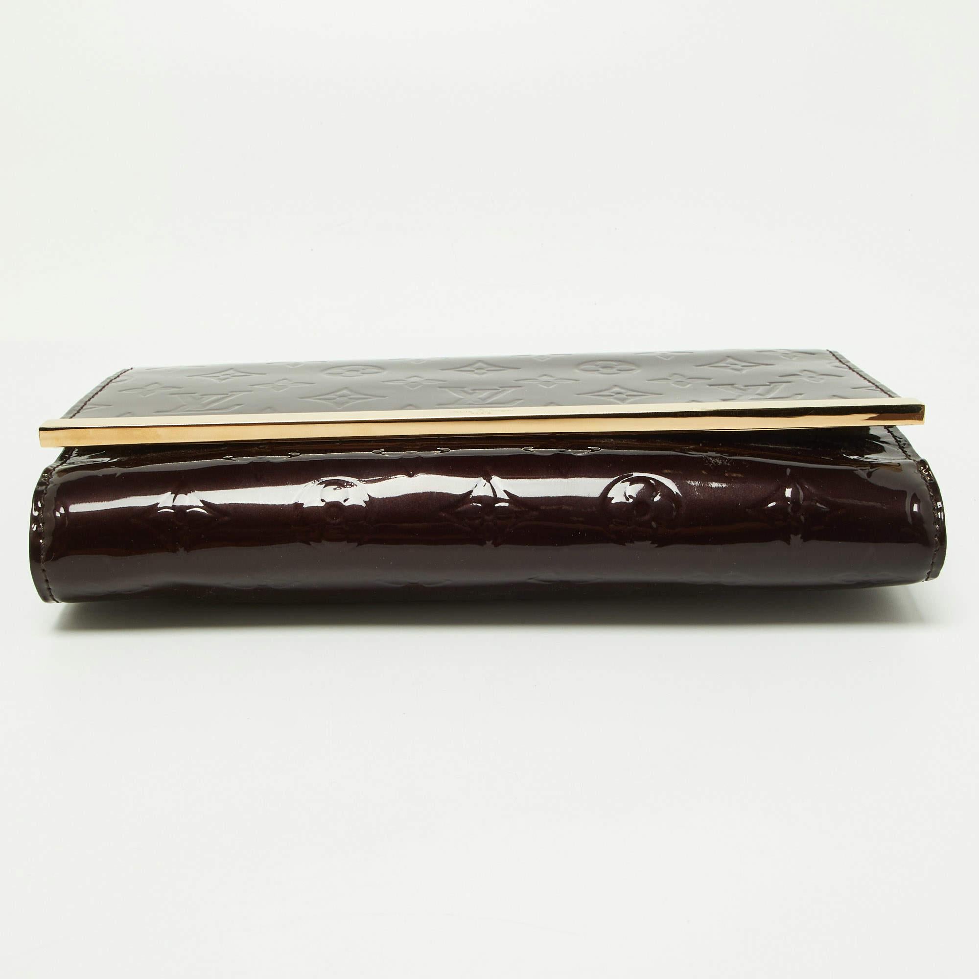 Louis Vuitton Amarante Monogram Vernis Ana Clutch Bag For Sale 4