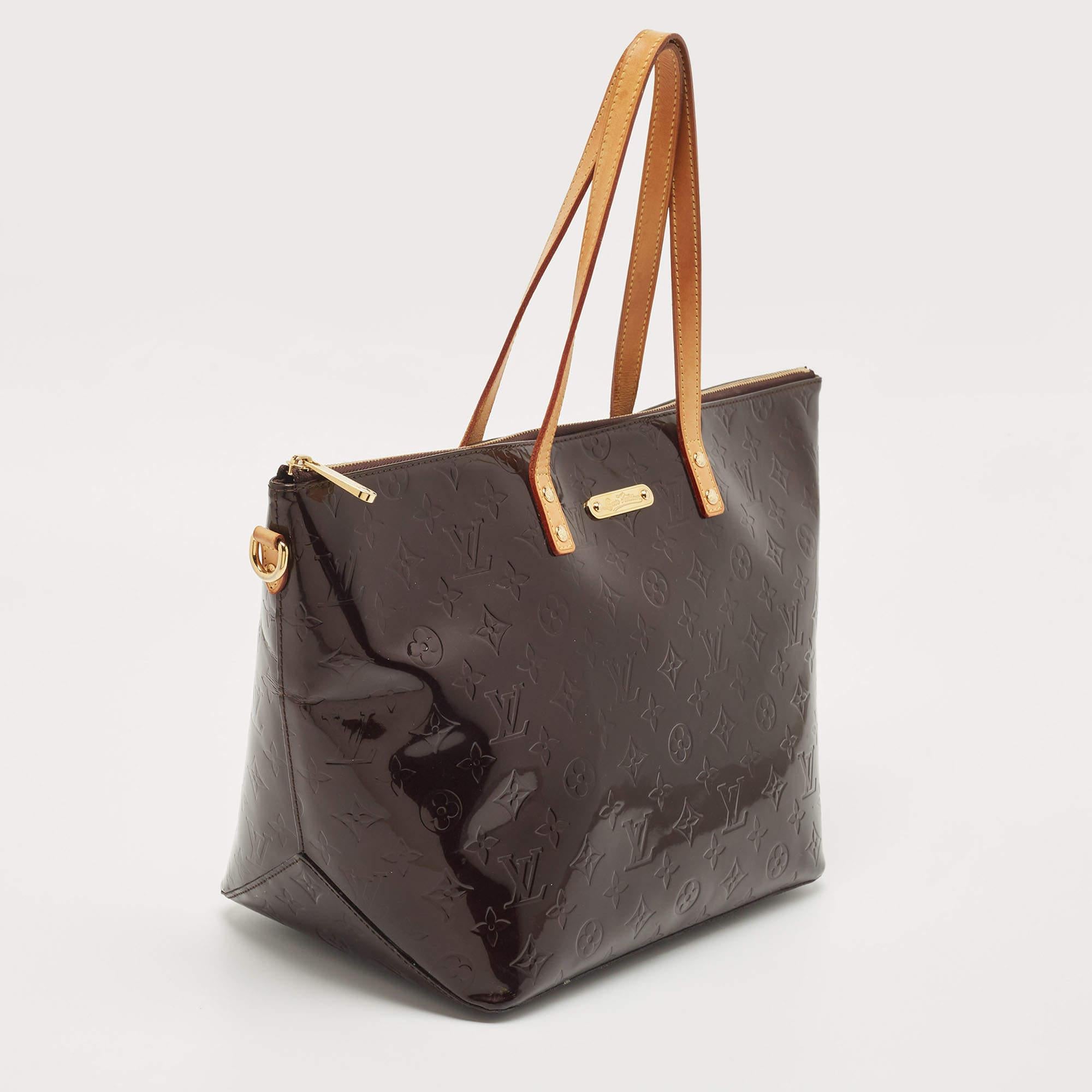 Louis Vuitton Amarante Monogram Vernis Bellevue GM Bag In Good Condition In Dubai, Al Qouz 2