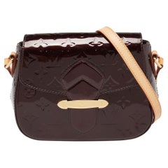 Louis Vuitton Louis Vuitton Amarante Monogrammierte Vernis Glockenblume PM Tasche