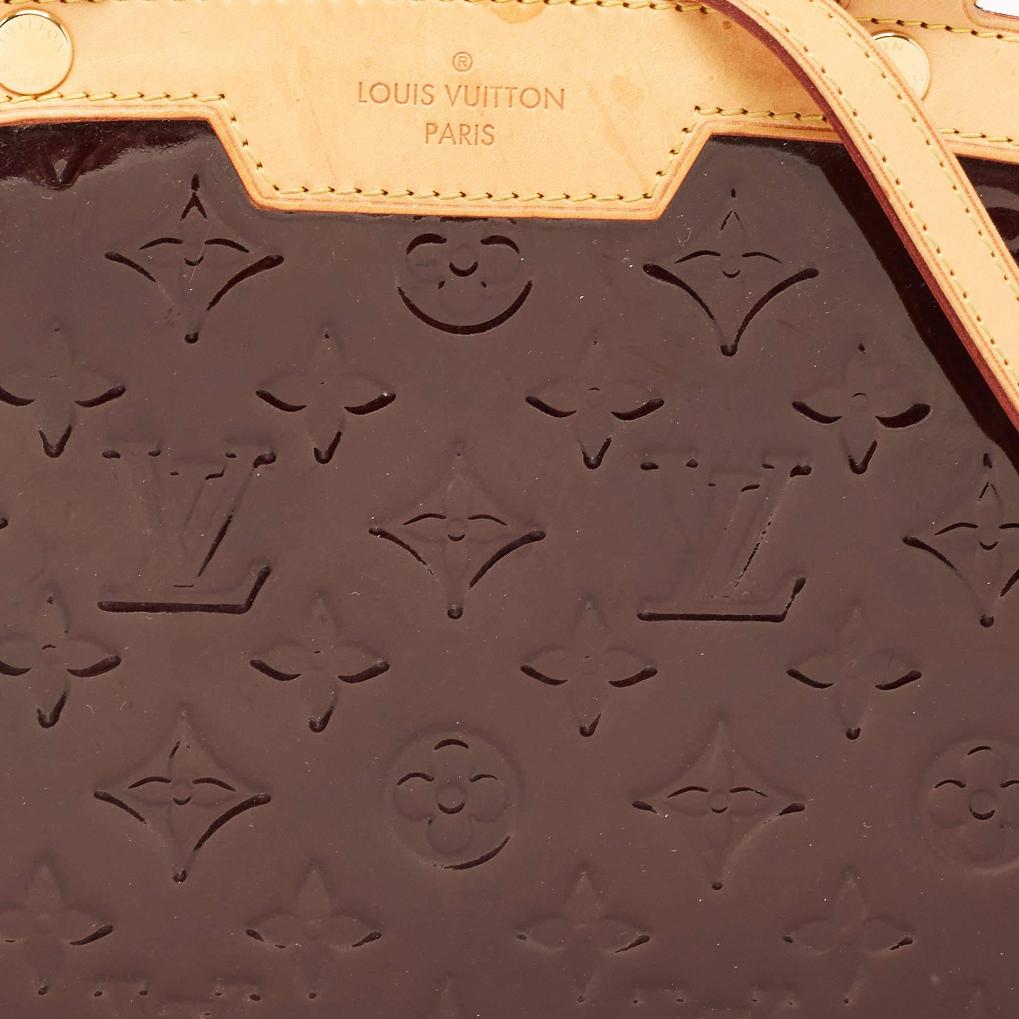 Louis Vuitton Amarante Monogram Vernis Brea GM Bag For Sale 2