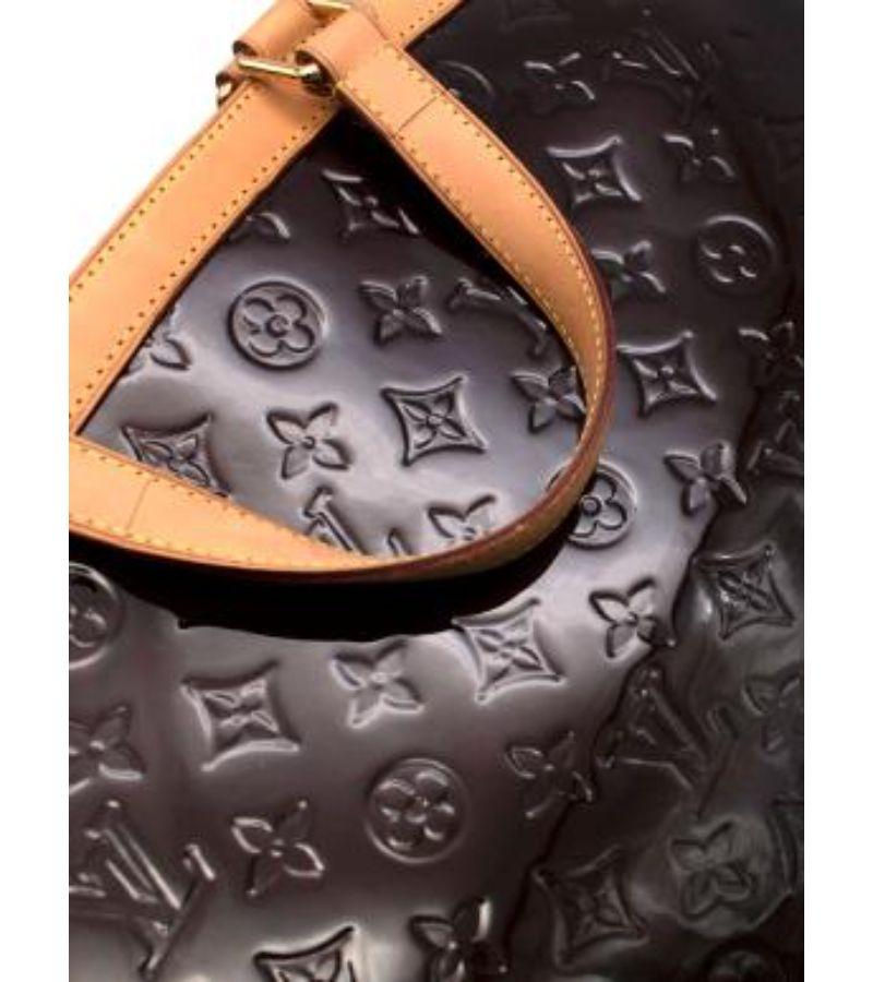 Louis Vuitton Amarante Monogram Vernis Brea Tote For Sale 5