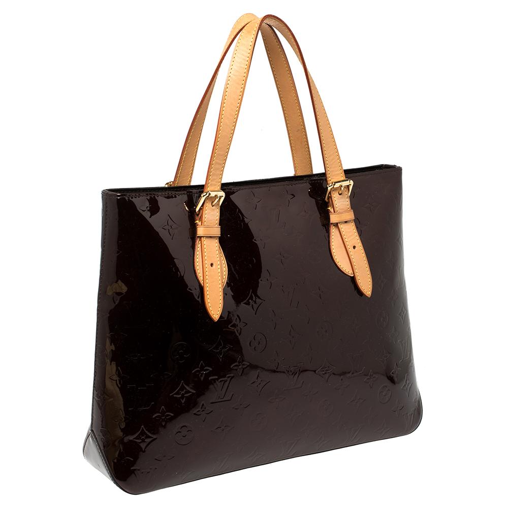 Louis Vuitton Amarante Monogram Vernis Brentwood Bag In Good Condition In Dubai, Al Qouz 2