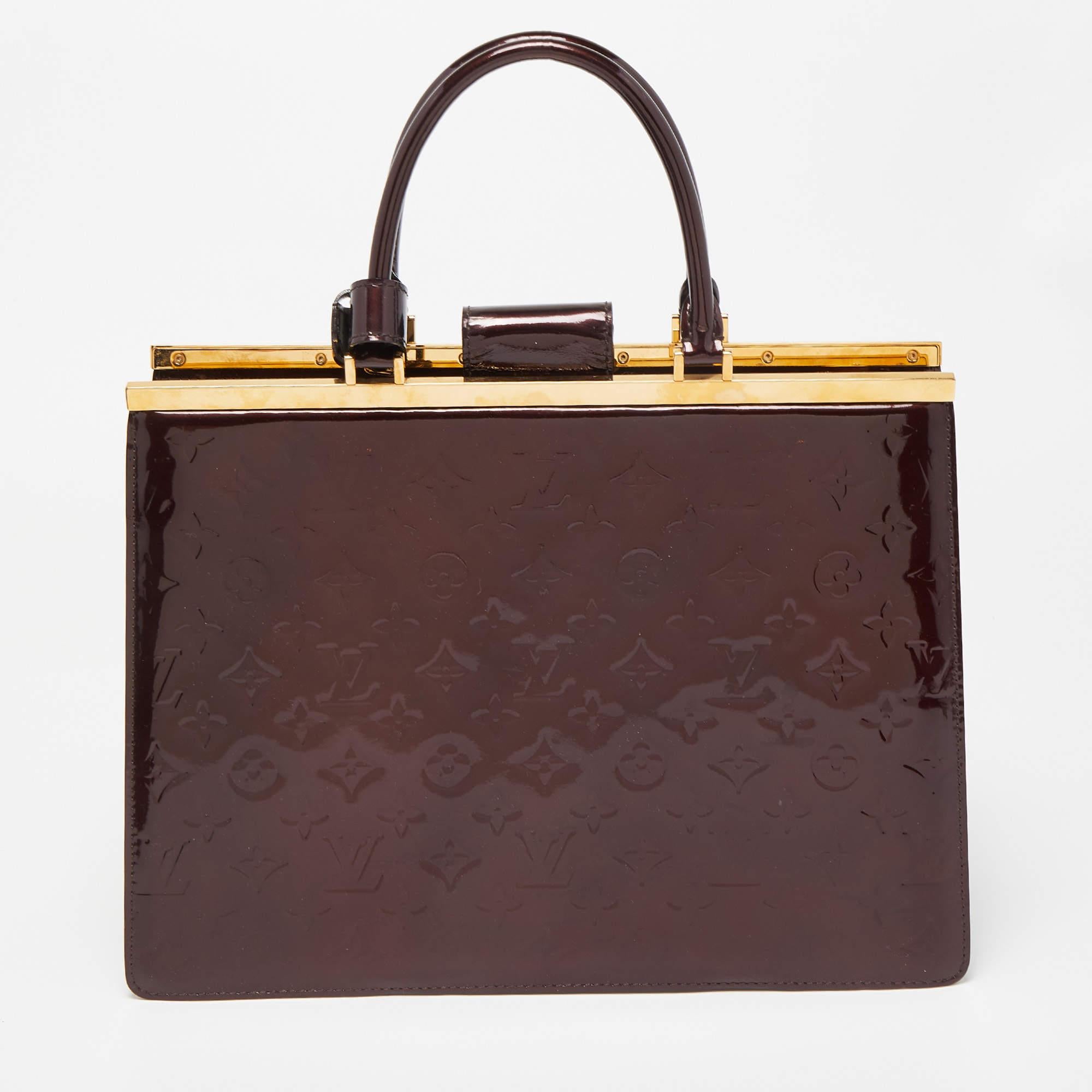 Louis Vuitton Amarante Monogram Vernis Deesse GM Bag In Good Condition In Dubai, Al Qouz 2