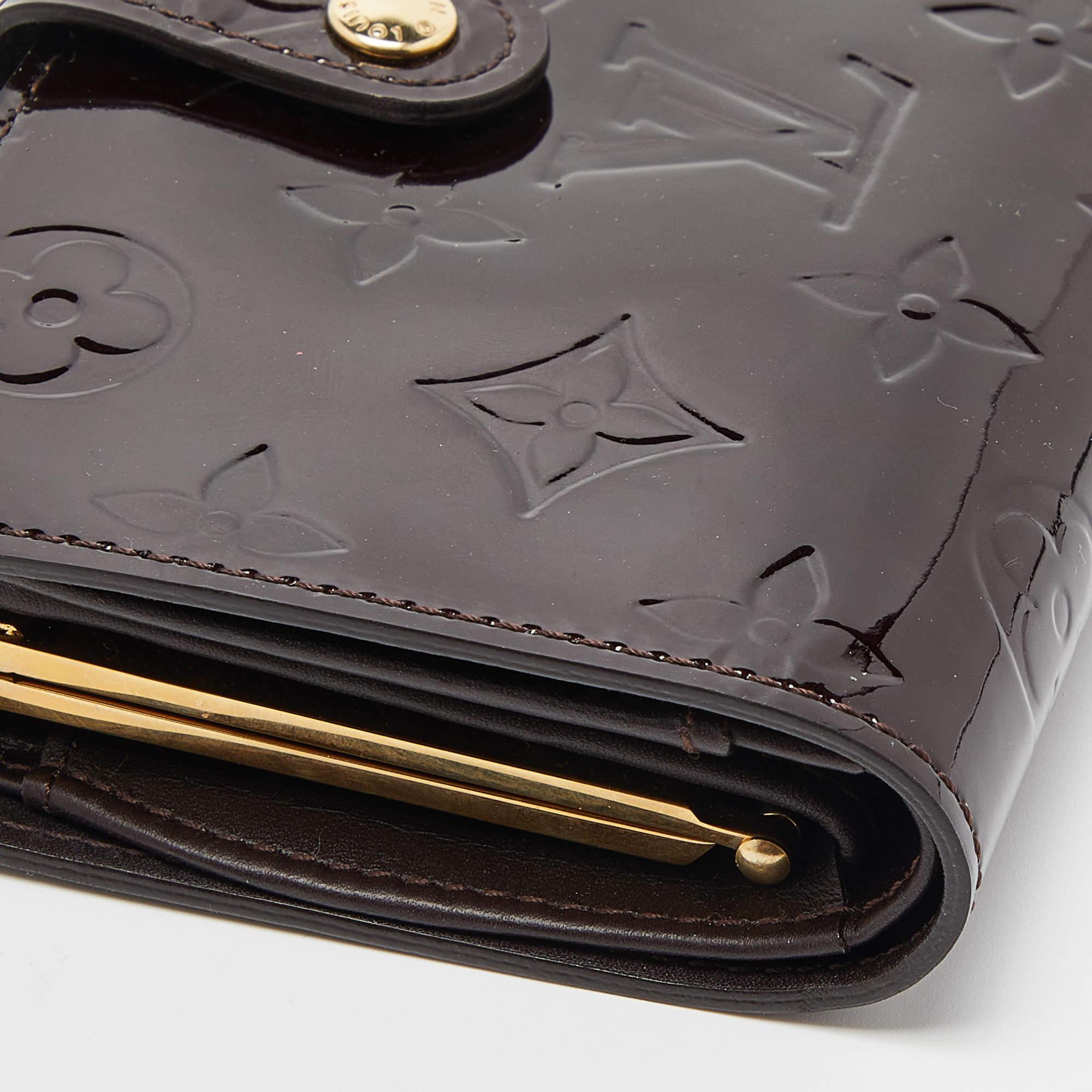 Louis Vuitton Amarante Monogram Vernis French Wallet For Sale 1