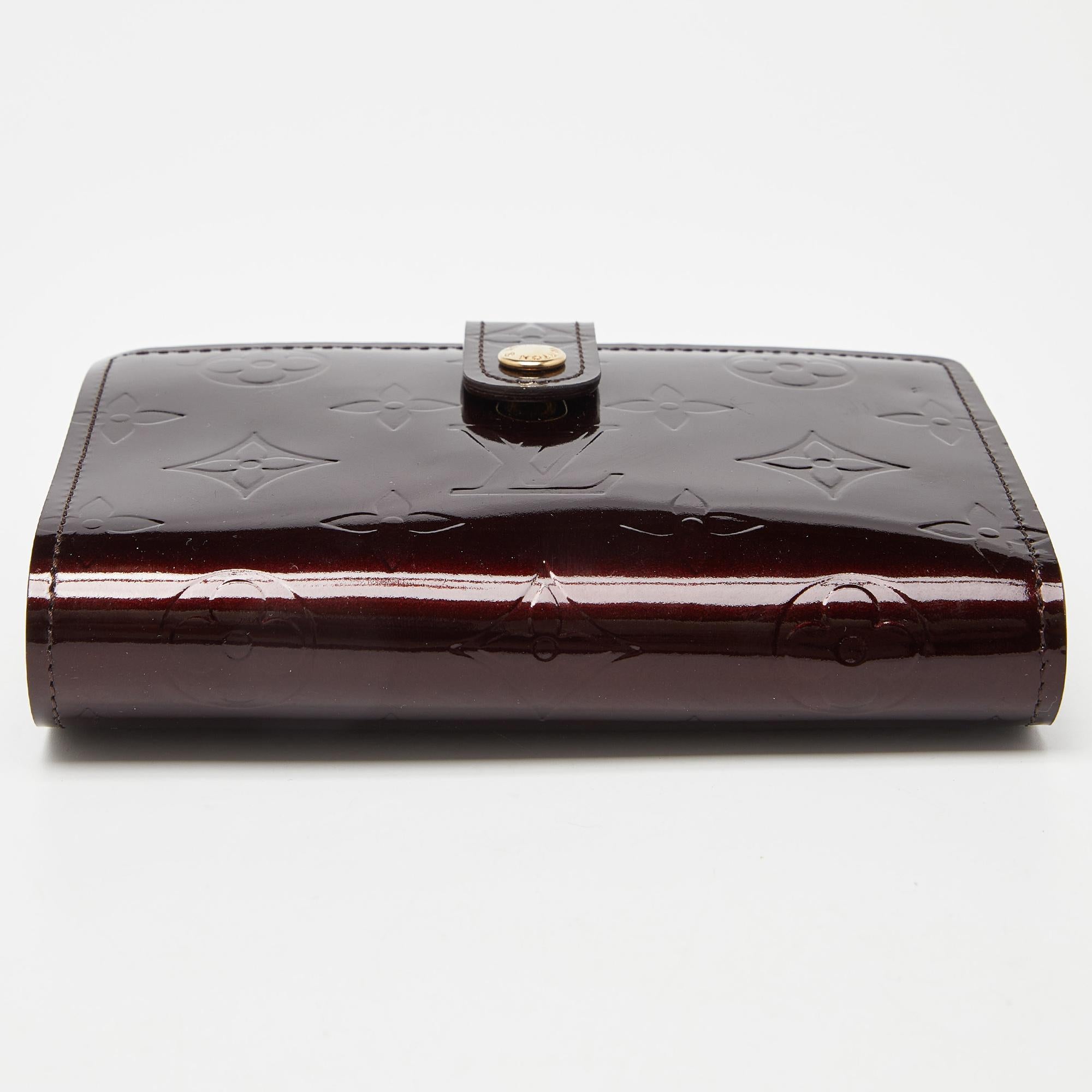 Women's Louis Vuitton Amarante Monogram Vernis Leather French Wallet For Sale