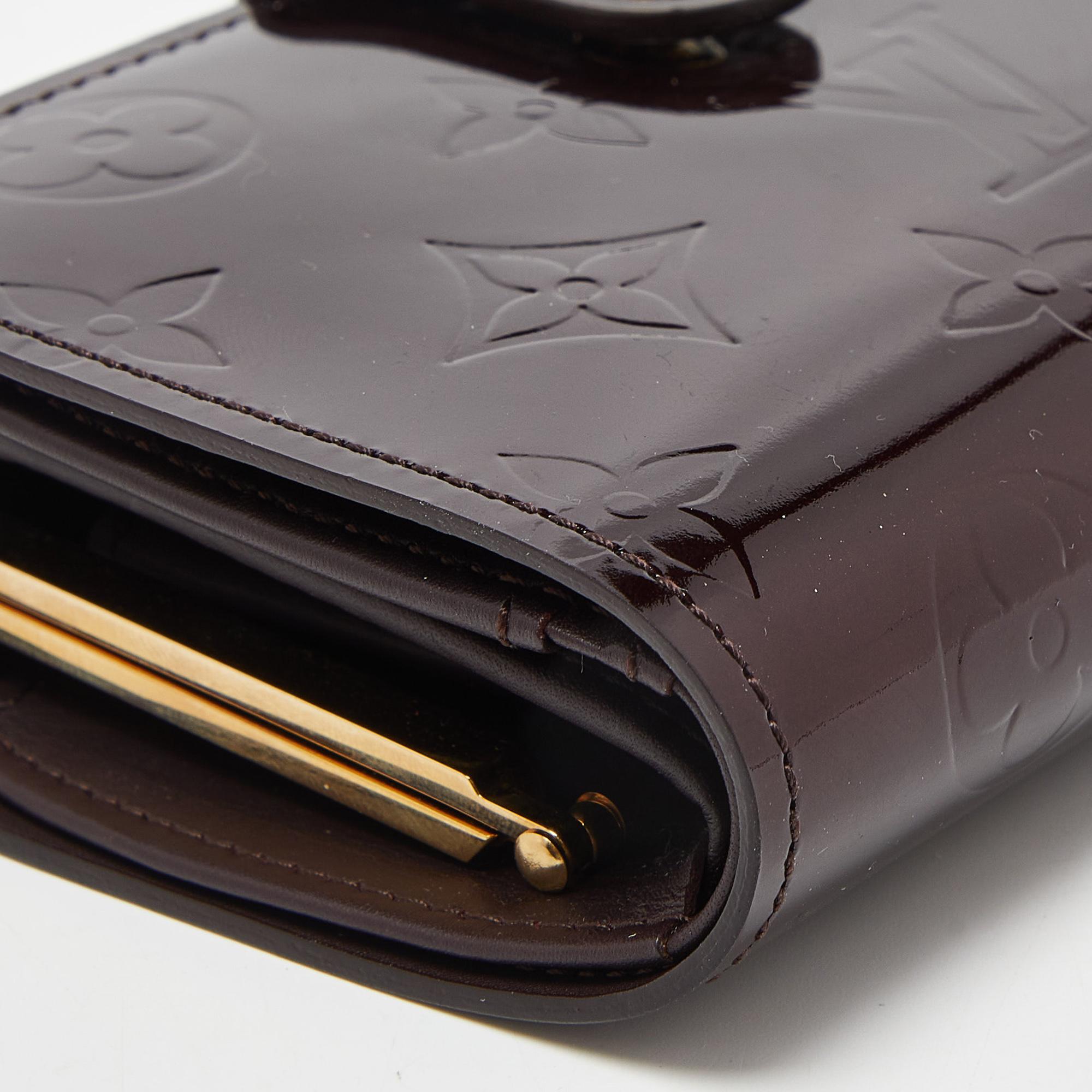 Louis Vuitton Amarante Monogram Vernis Leather French Wallet For Sale 5