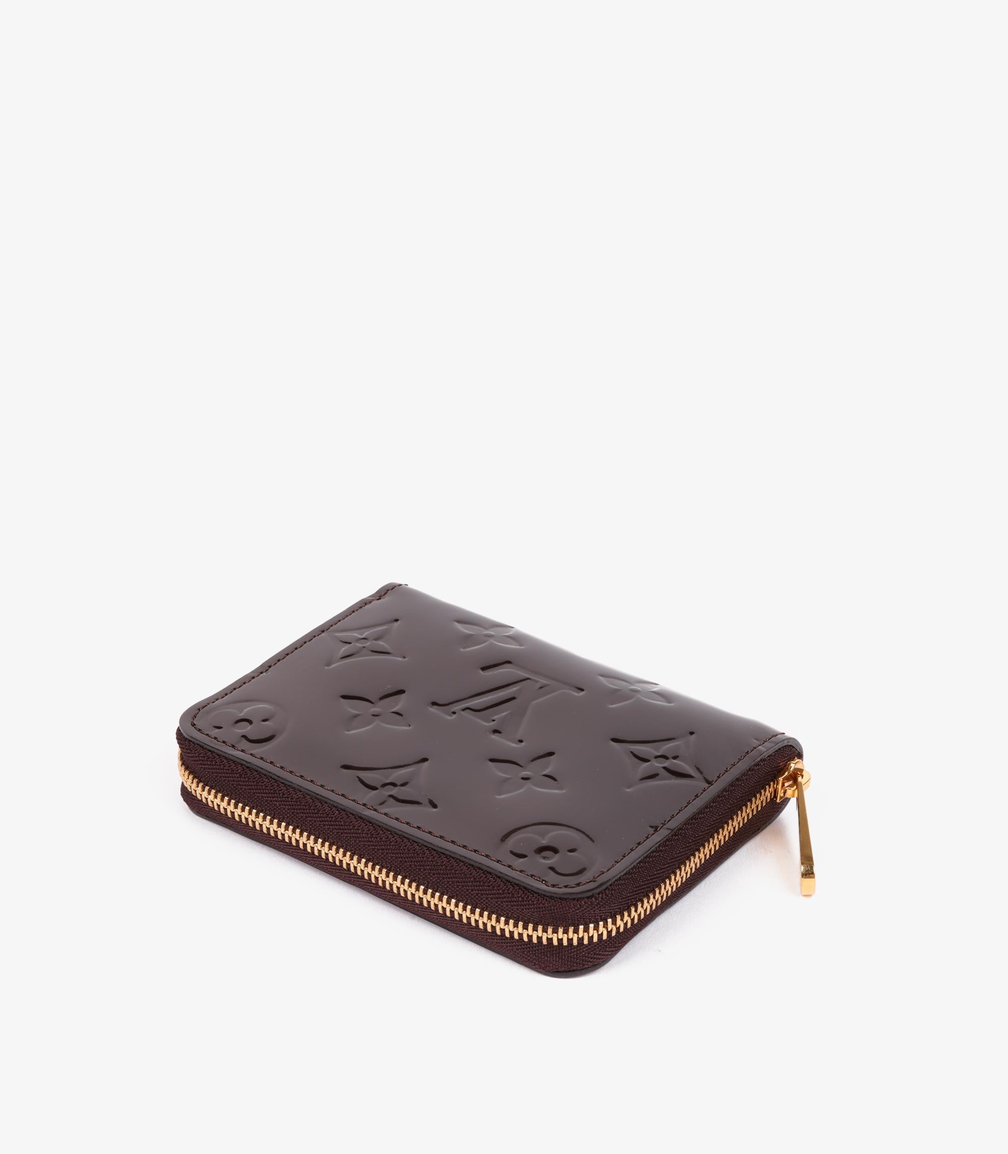 Louis Vuitton Amarante Monogram Vernis Leather Zippy Coin Purse

Product Details
Xupes Ref: AA0339
Brand: Louis Vuitton
Model: Zippy Coin Purse
Type: Wallet
Serial Number: TS0192
Age: 2012
Accompanied By: Louis Vuitton Box 
Colour: