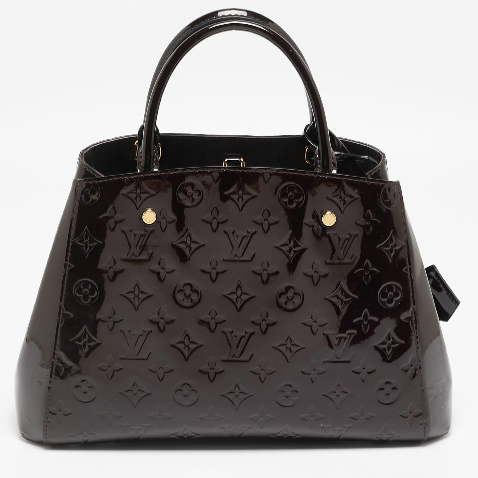 Louis Vuitton Amarante Monogram Vernis Montaigne MM Bag In Good Condition For Sale In Dubai, Al Qouz 2