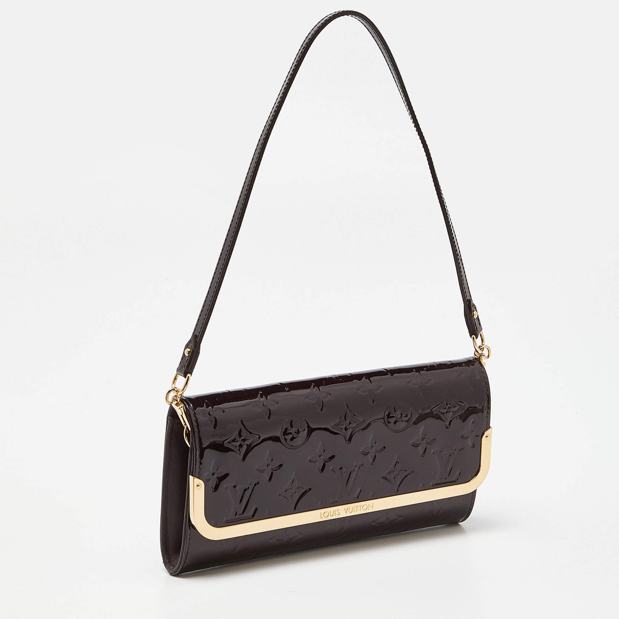Louis Vuitton Amarante Monogram Vernis Rossmore MM Bag In Good Condition For Sale In Dubai, Al Qouz 2