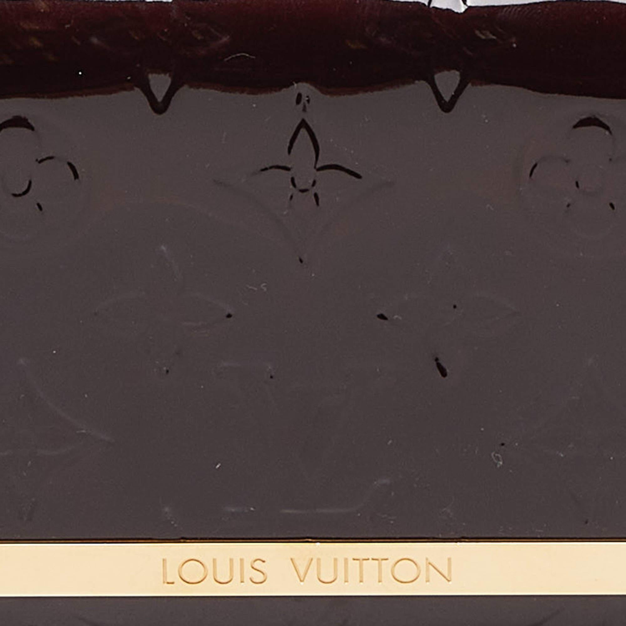 Women's Louis Vuitton Amarante Monogram Vernis Rossmore MM Bag For Sale
