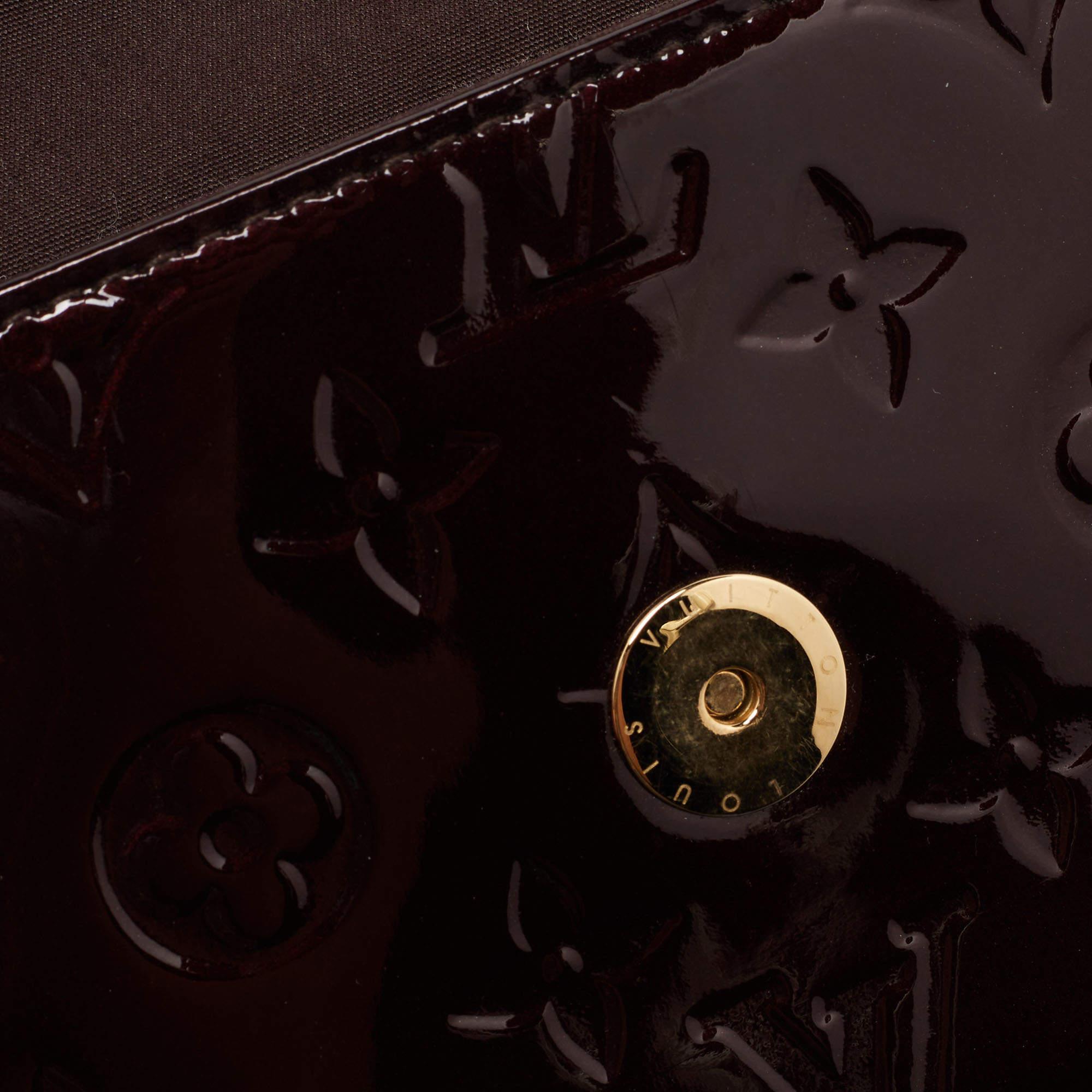 Louis Vuitton Amarante Monogram Vernis Rossmore MM Bag For Sale 3