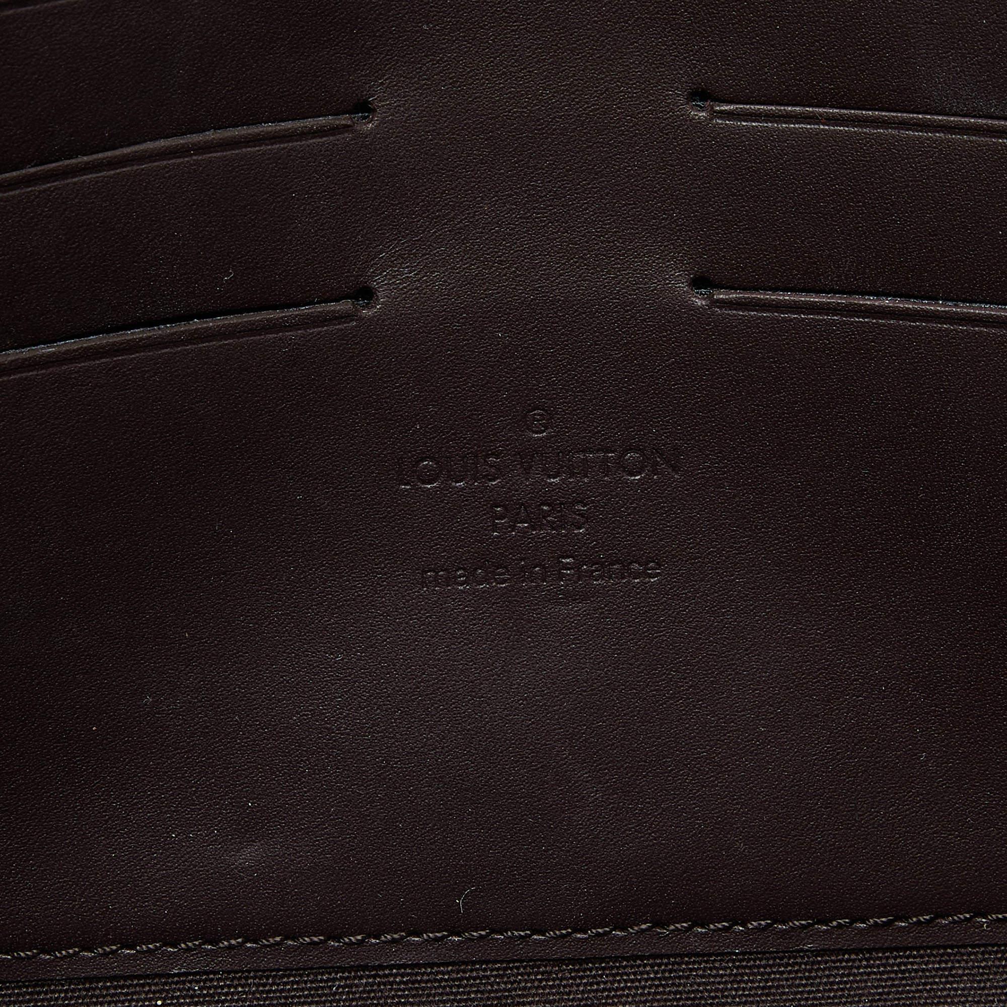 Louis Vuitton Amarante Monogram Vernis Rossmore MM Bag For Sale 4