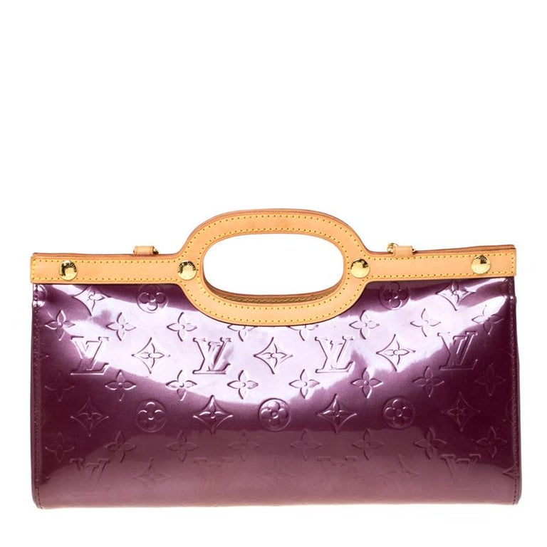 Louis Vuitton Amarante Monogram Vernis Roxbury Drive Bag For Sale at ...