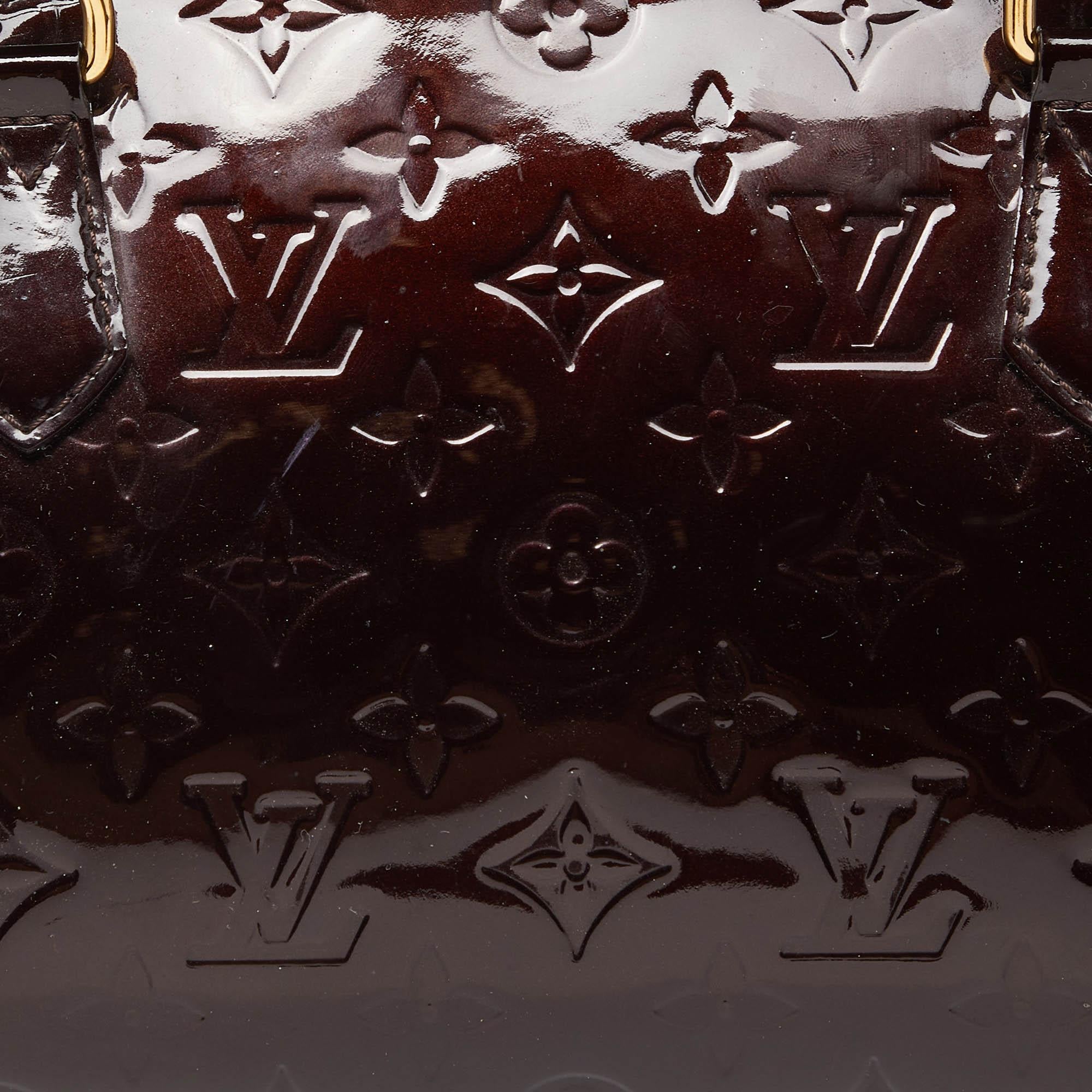 Women's Louis Vuitton Amarante Monogram Vernis Sherwood PM Bag