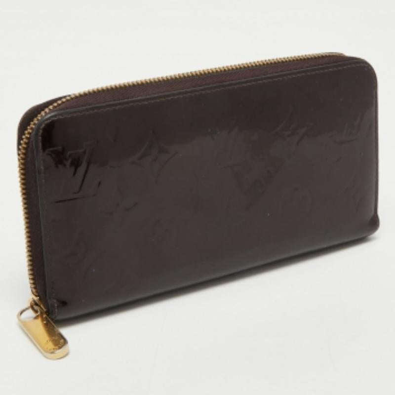Louis Vuitton Amarante Portemonnaie mit Monogramm und Vernis Reißverschluss (Schwarz) im Angebot