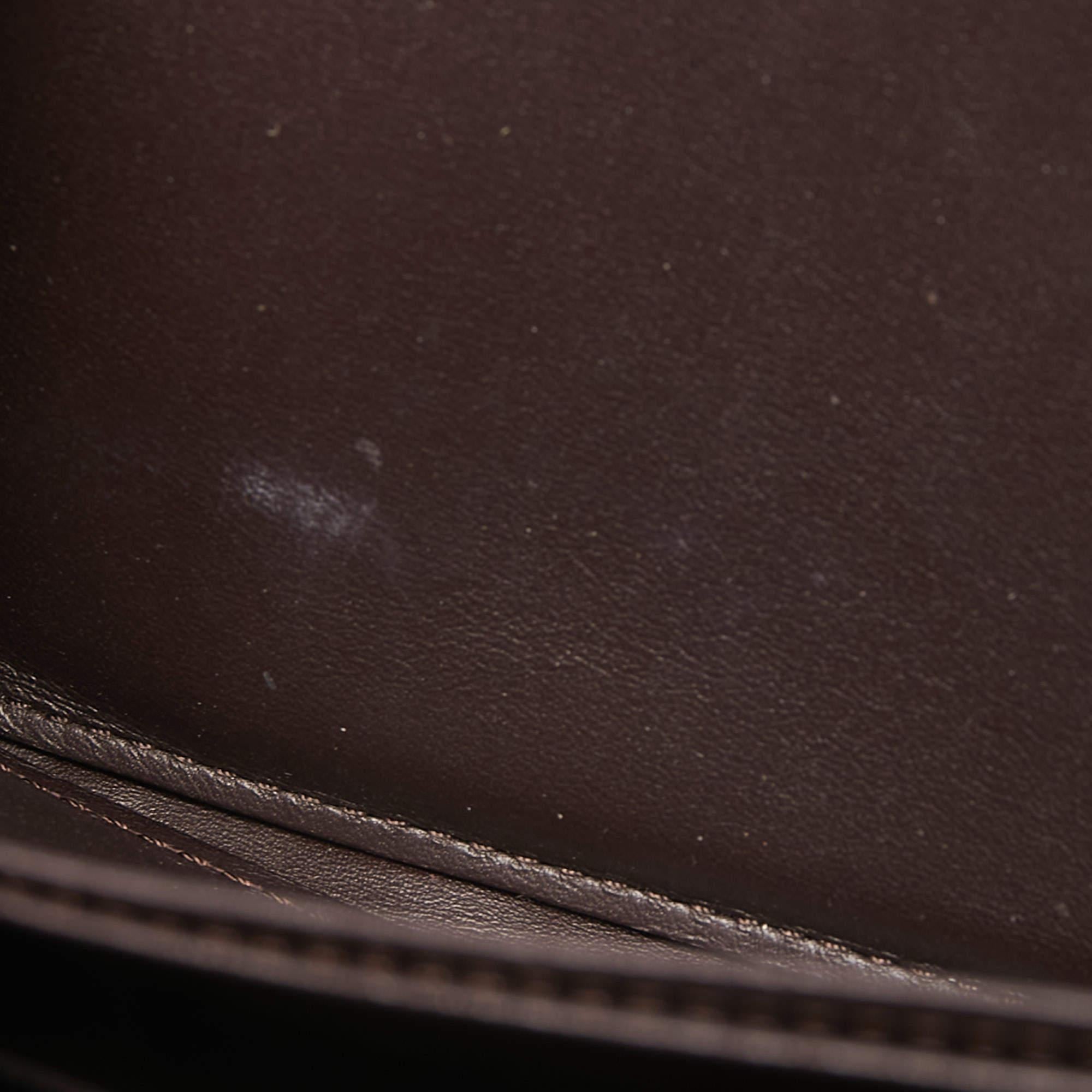 Louis Vuitton Amarante Portemonnaie mit Monogramm und Vernis Reißverschluss im Angebot 3