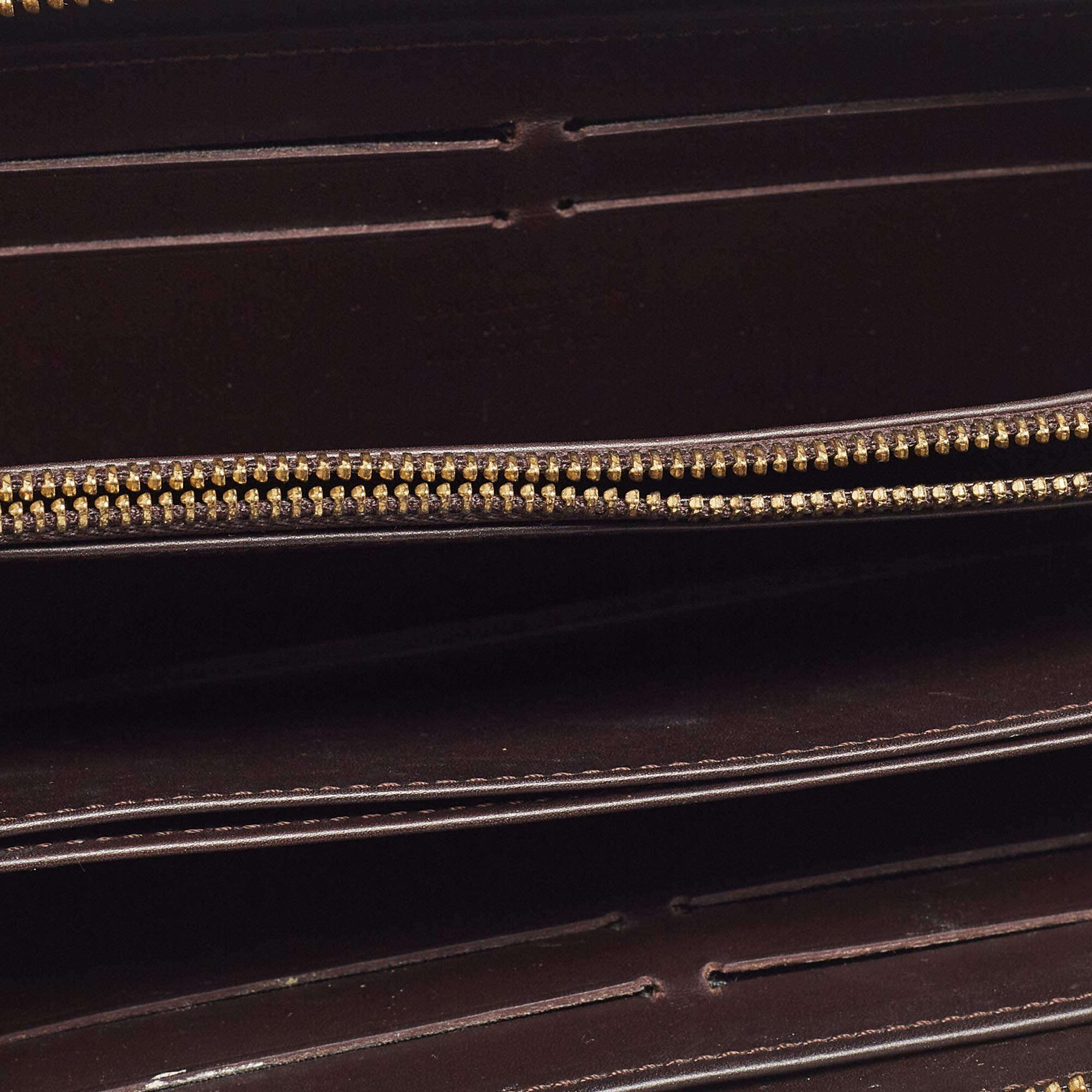 Louis Vuitton Amarante Monogram Vernis Zippy Wallet For Sale 4