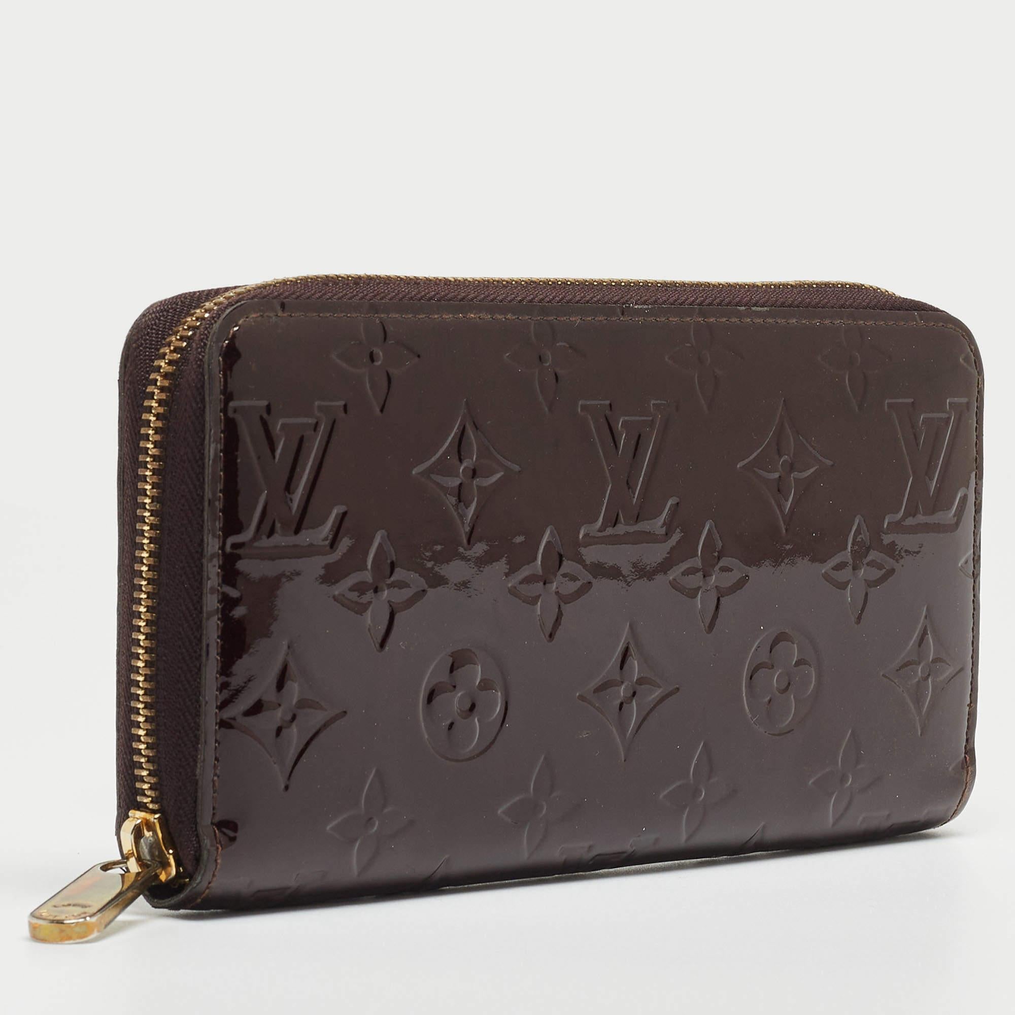 Louis Vuitton Amarante Monogram Vernis Zippy Wallet For Sale 5
