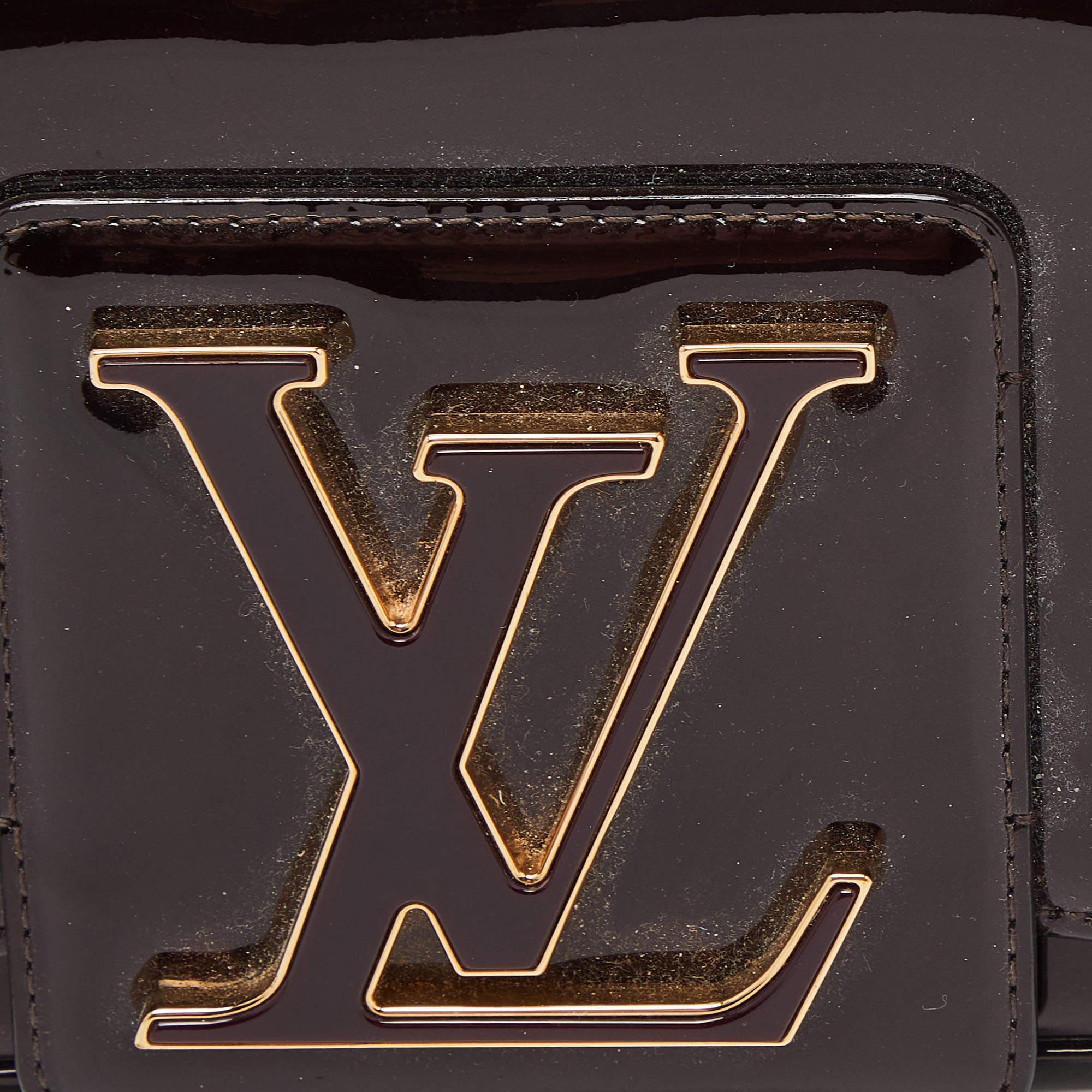 Louis Vuitton Amarante Patent Leather Sobe Clutch For Sale 3