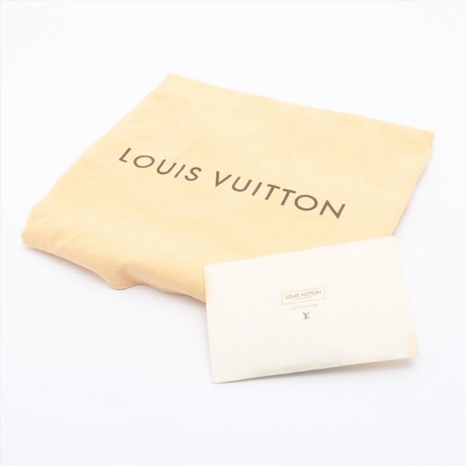Louis Vuitton Amarante Vernis Alma GM Bowler Bag 15LV712 In Good Condition In Dix hills, NY