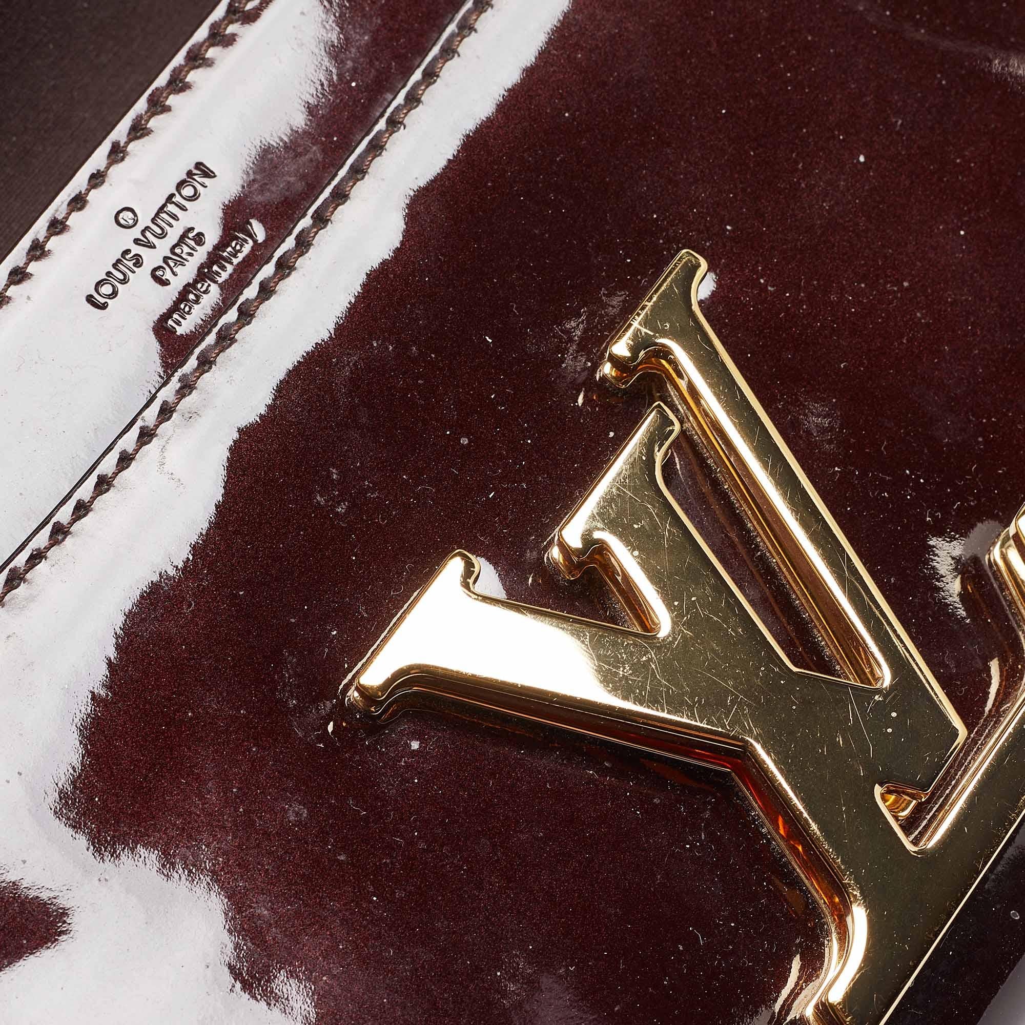 Louis Vuitton Amarante Vernis Louise GM Tasche mit Kette im Angebot 5