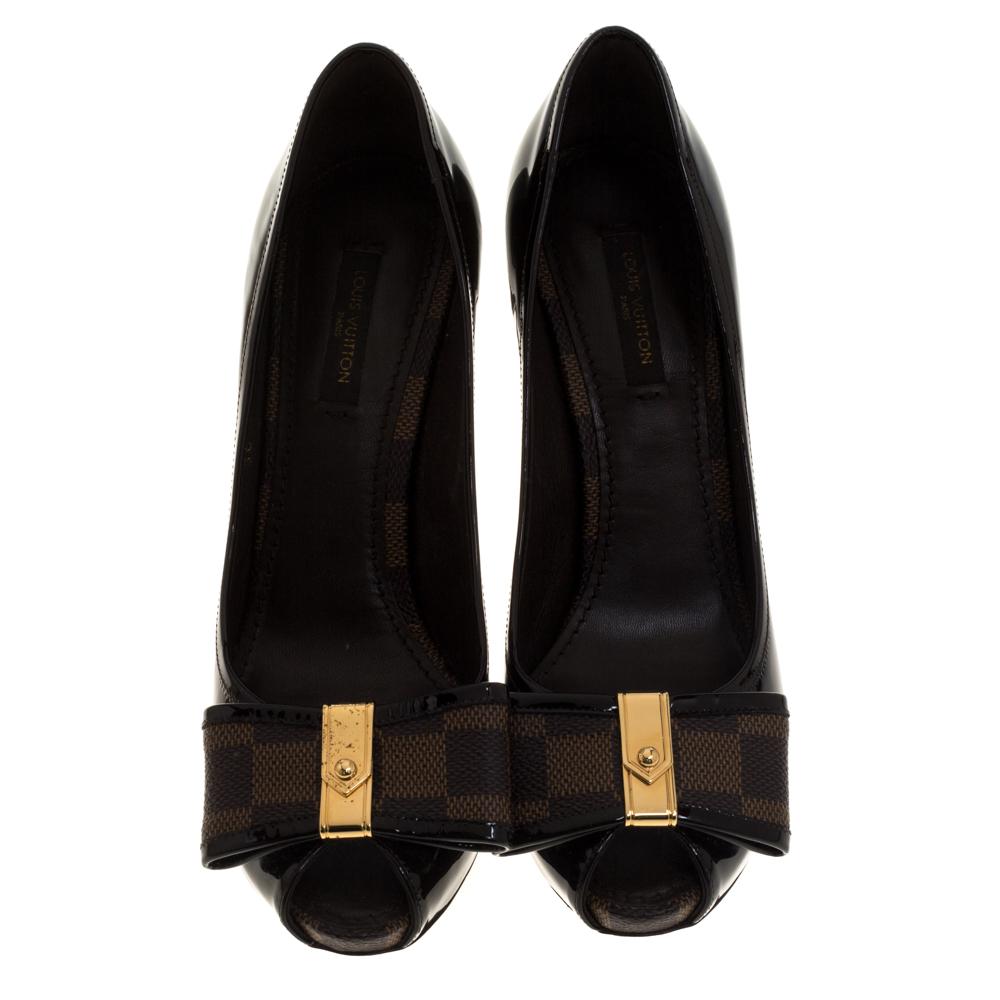 Black Louis Vuitton Amarante Vernis Leather Ebene Canvas BowPeep Toe Pumps Size 36.5