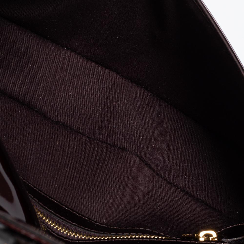 Black Louis Vuitton Amarante Vernis Sobe Clutch