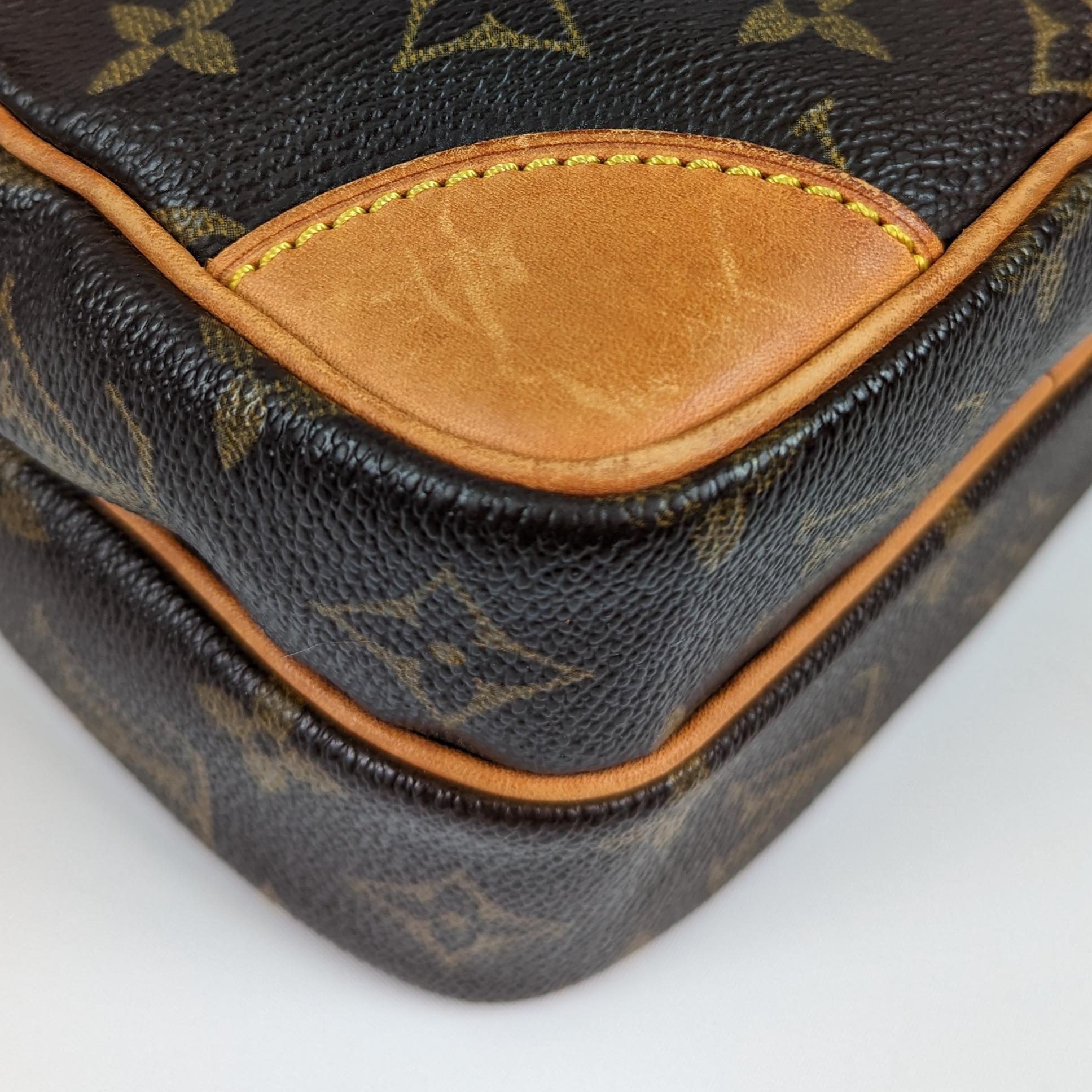Louis Vuitton Amazon leather crossbody bag 7