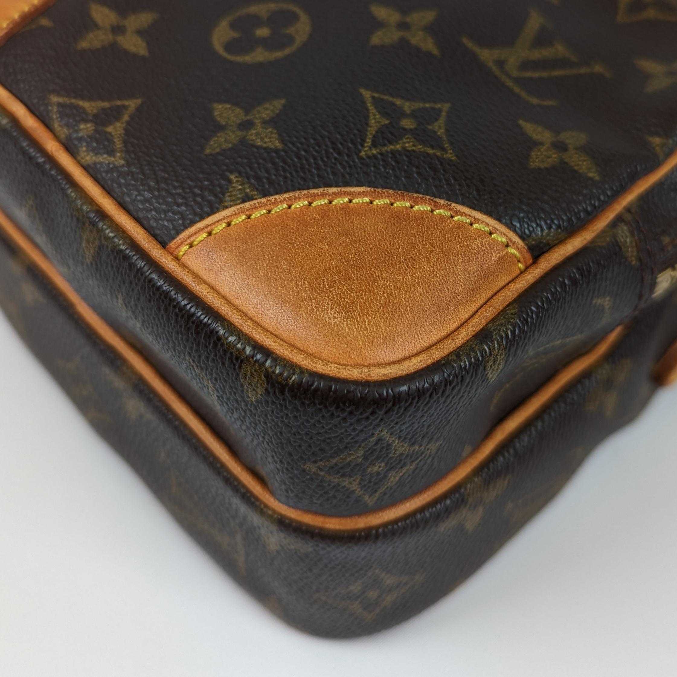 Louis Vuitton Amazon leather crossbody bag 8