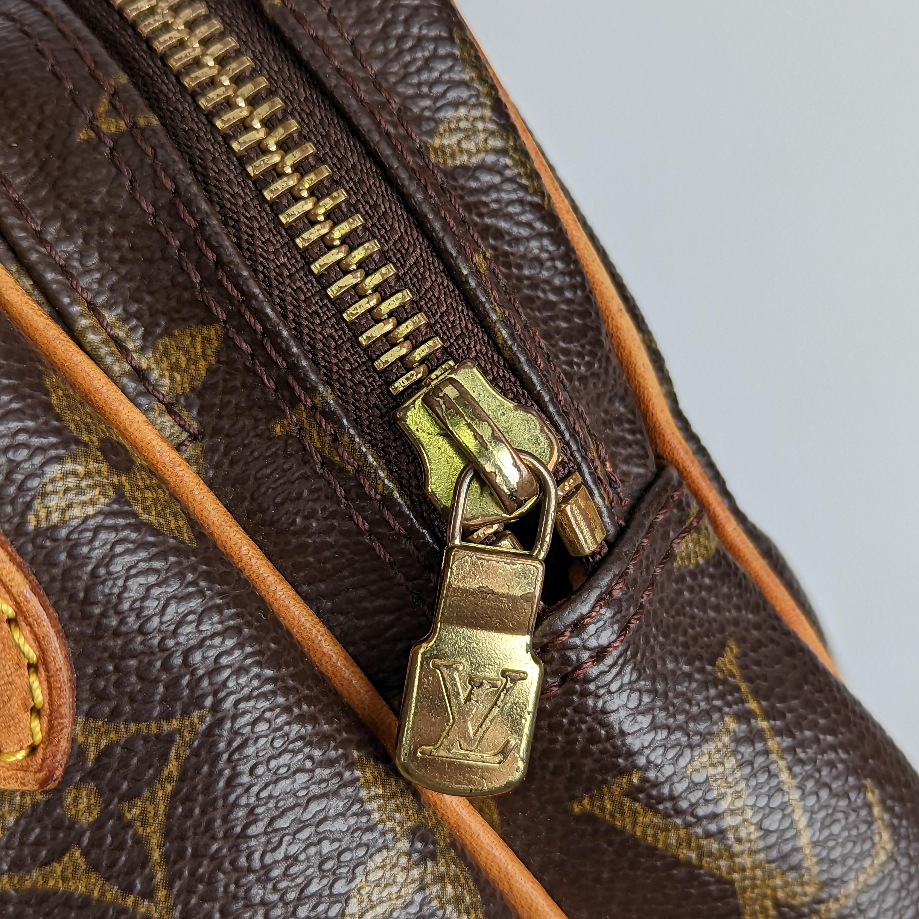 Louis Vuitton Amazon leather crossbody bag In Good Condition In Rīga, LV