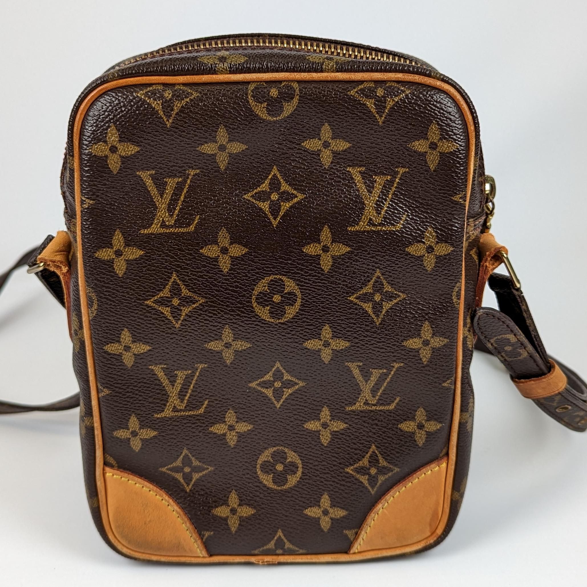 Louis Vuitton Amazon leather crossbody bag 4