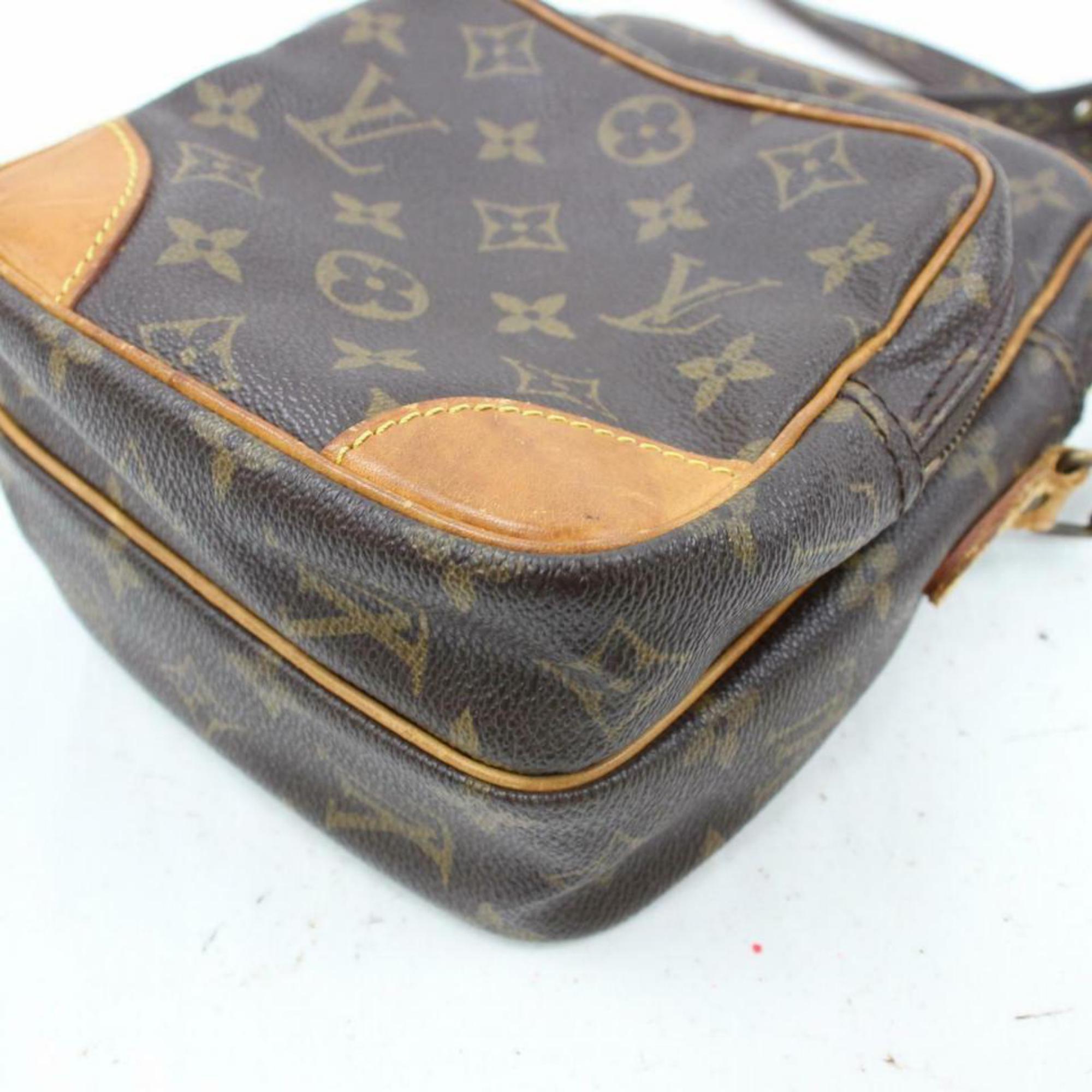 Louis Vuitton Amazon Monogram Camera 870372 Brown Coated Canvas Cross Body Bag In Fair Condition For Sale In Forest Hills, NY