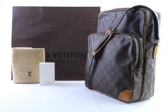 Louis Vuitton Amazon ( Ultra Rare ) Gm 18962041 Coated Canvas Cross Body Bag