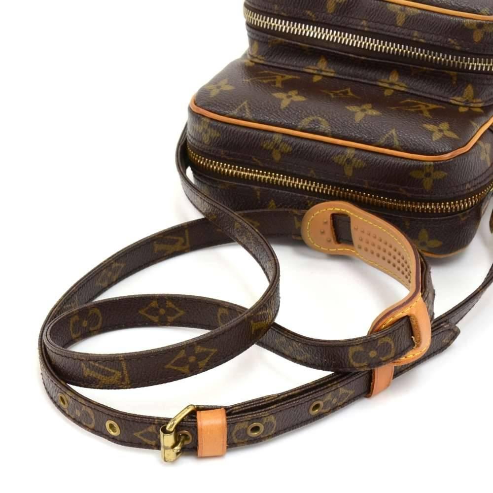 Louis Vuitton Amazone Monogram Canvas Messenger Bag 1