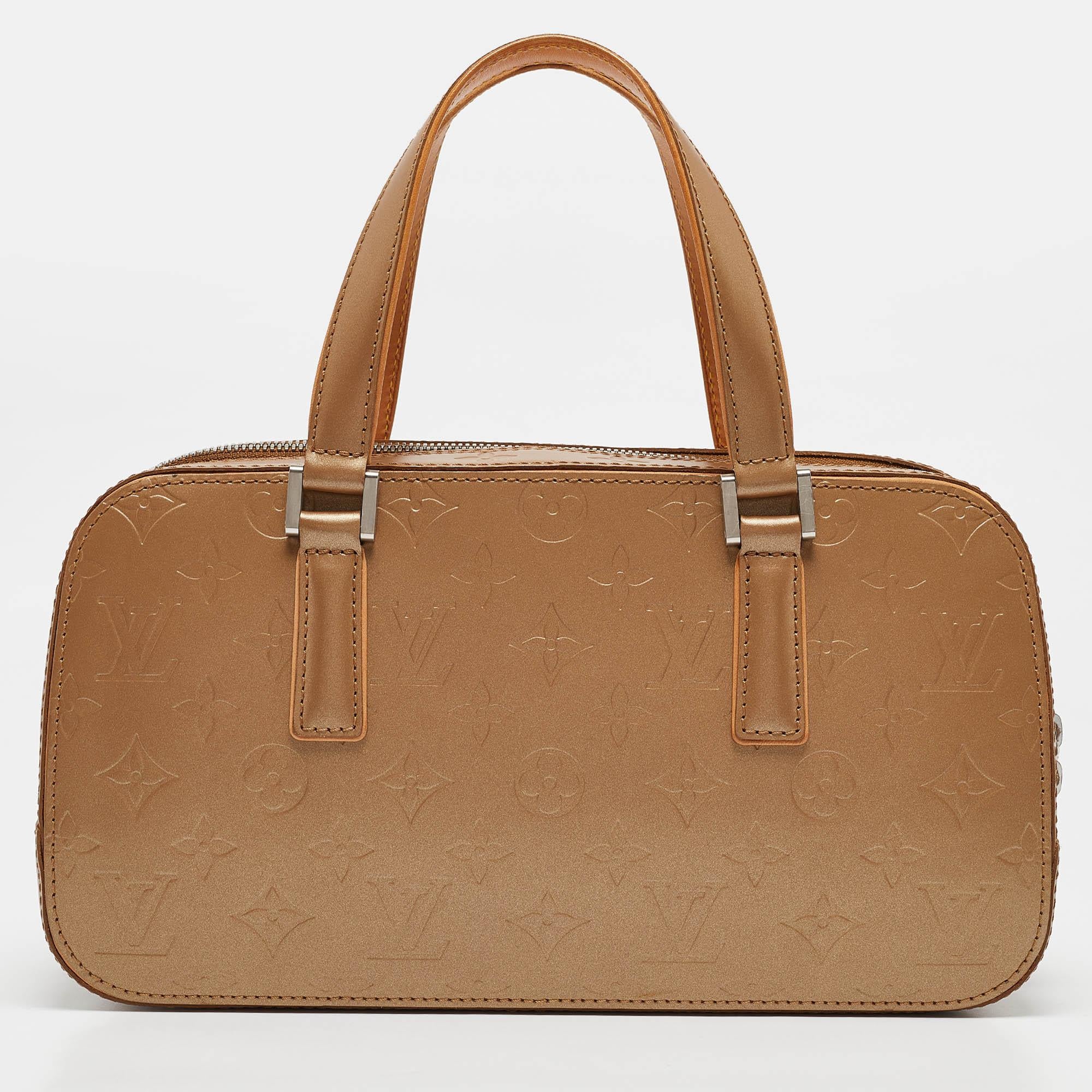 Louis Vuitton Ambre Monogram Mat Shelton Bag In Good Condition In Dubai, Al Qouz 2