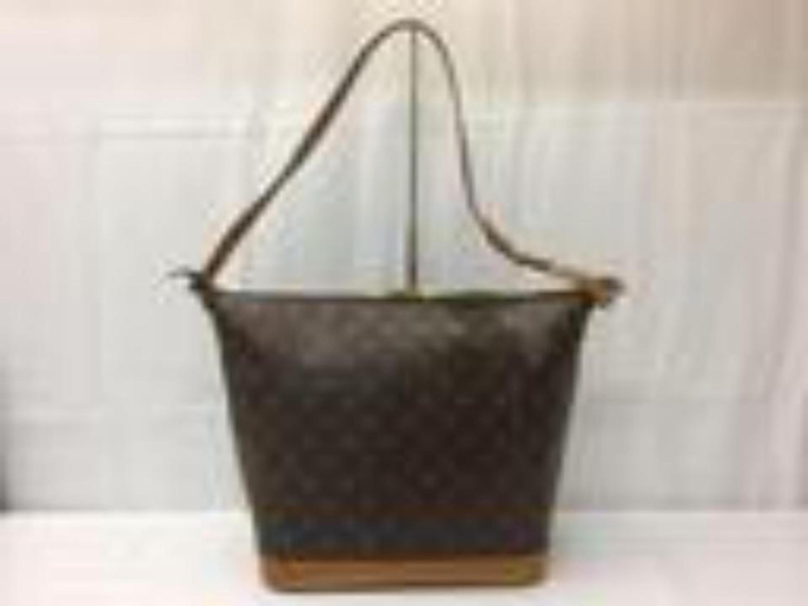 Women's Louis Vuitton Amfar Sharon Stone Convertible Hobo 866290 Brown  Shoulder Bag For Sale