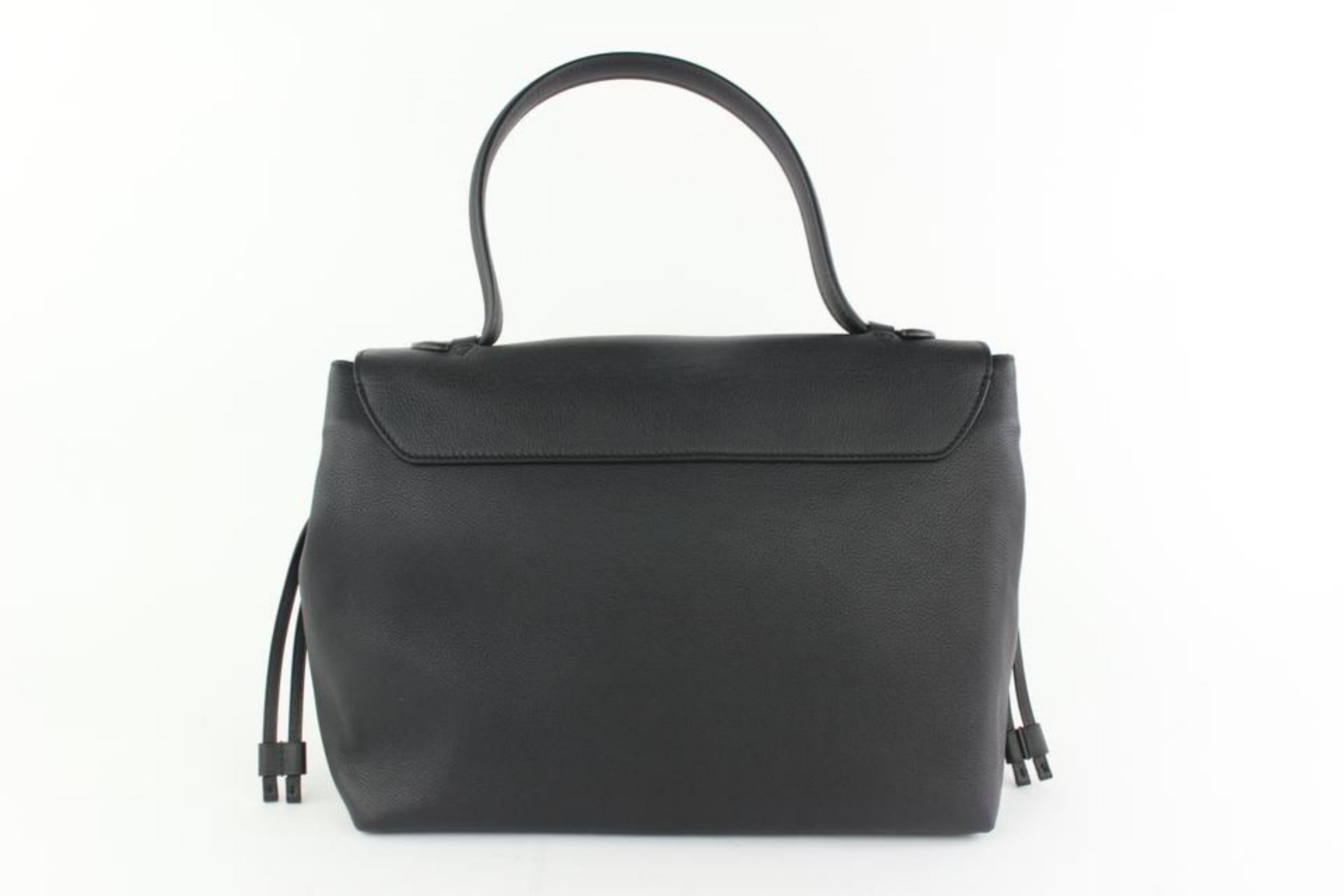 Louis Vuitton And Lockme Mm 1lz1023 Black Python Skin Leather Satchel For Sale 4