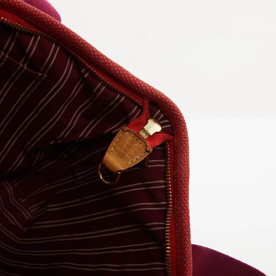 LOUIS VUITTON Antigua Bag In Red Cotton Canvas In Fair Condition In Paris, FR